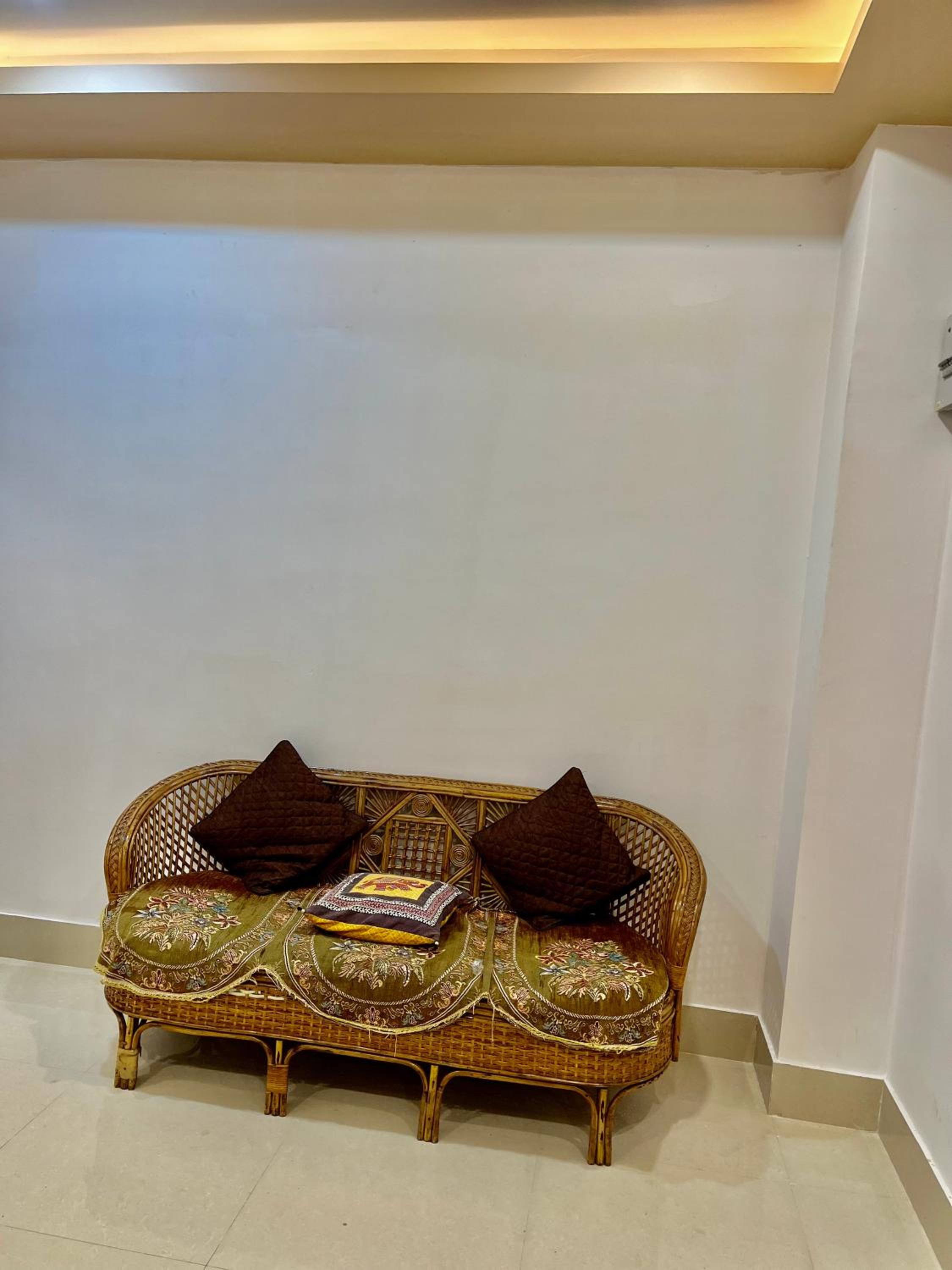 1Bedroom HK with Private Balcony