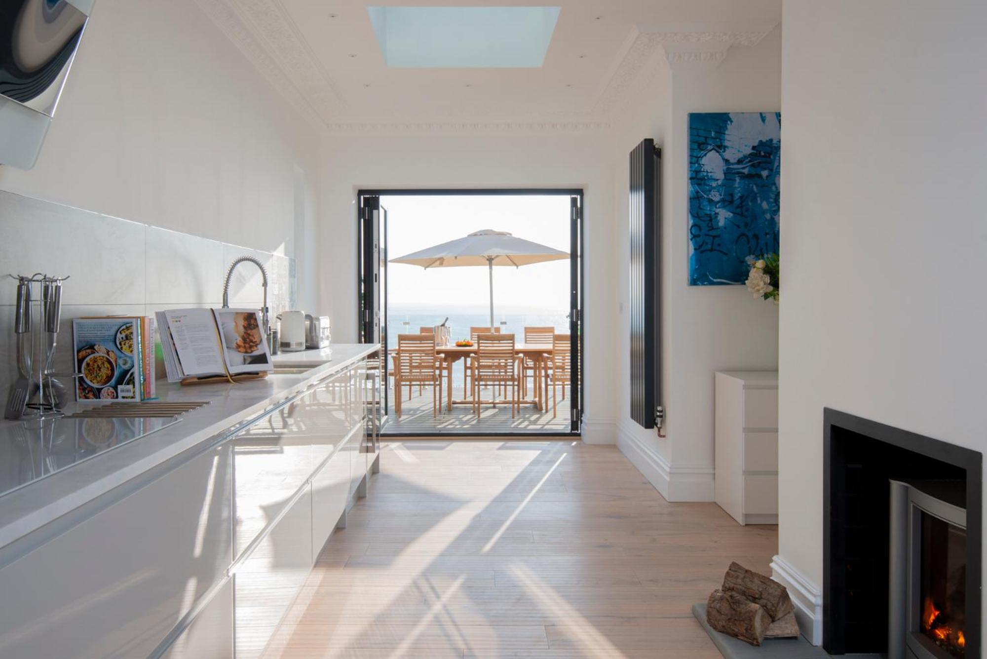 Cliffhanger House - Sleeps 16 Hot Tub, Sea Views view 4