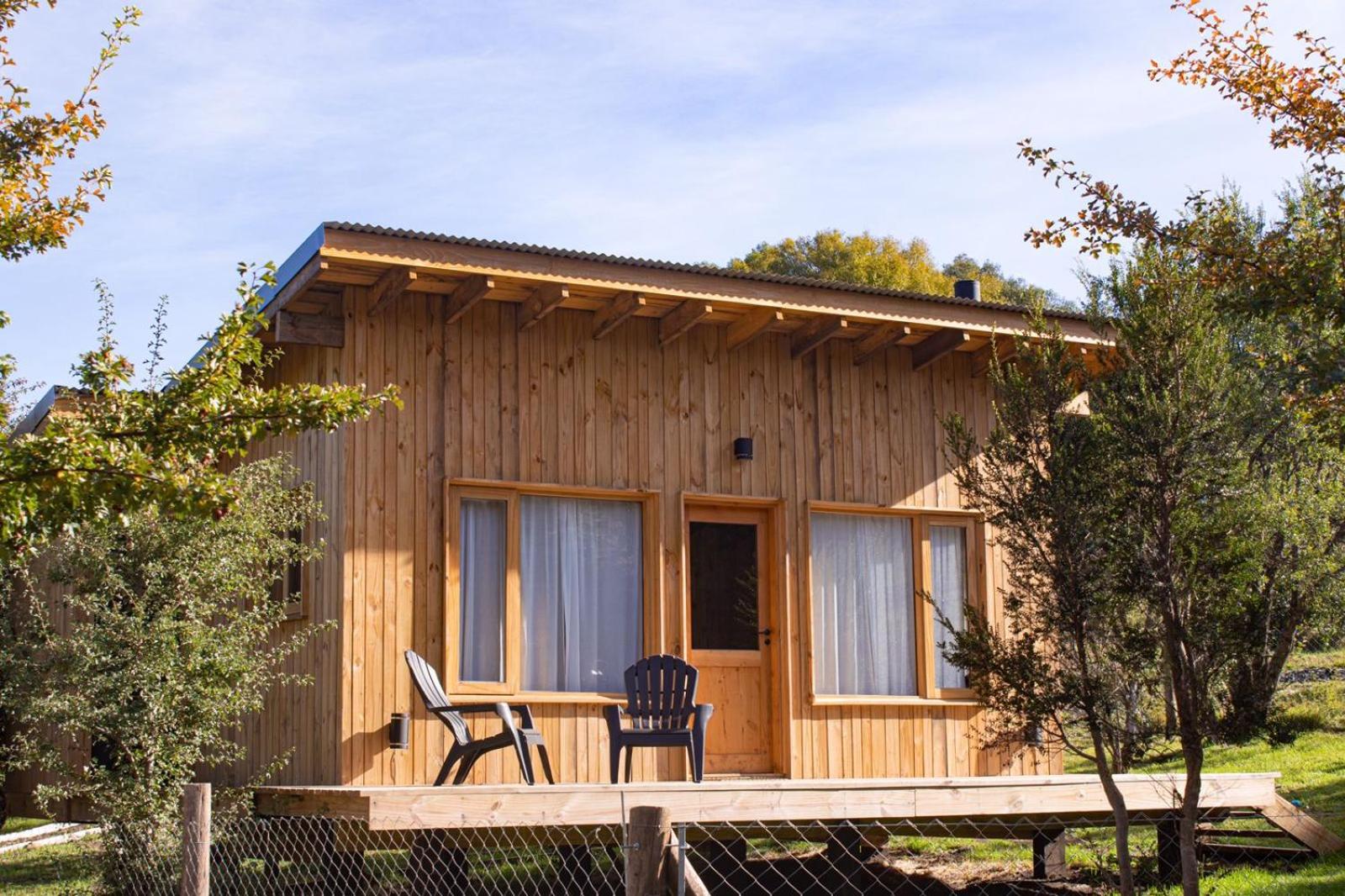 Mini Casa en la montaña con vista a la CASCADA- Andes Alquileres