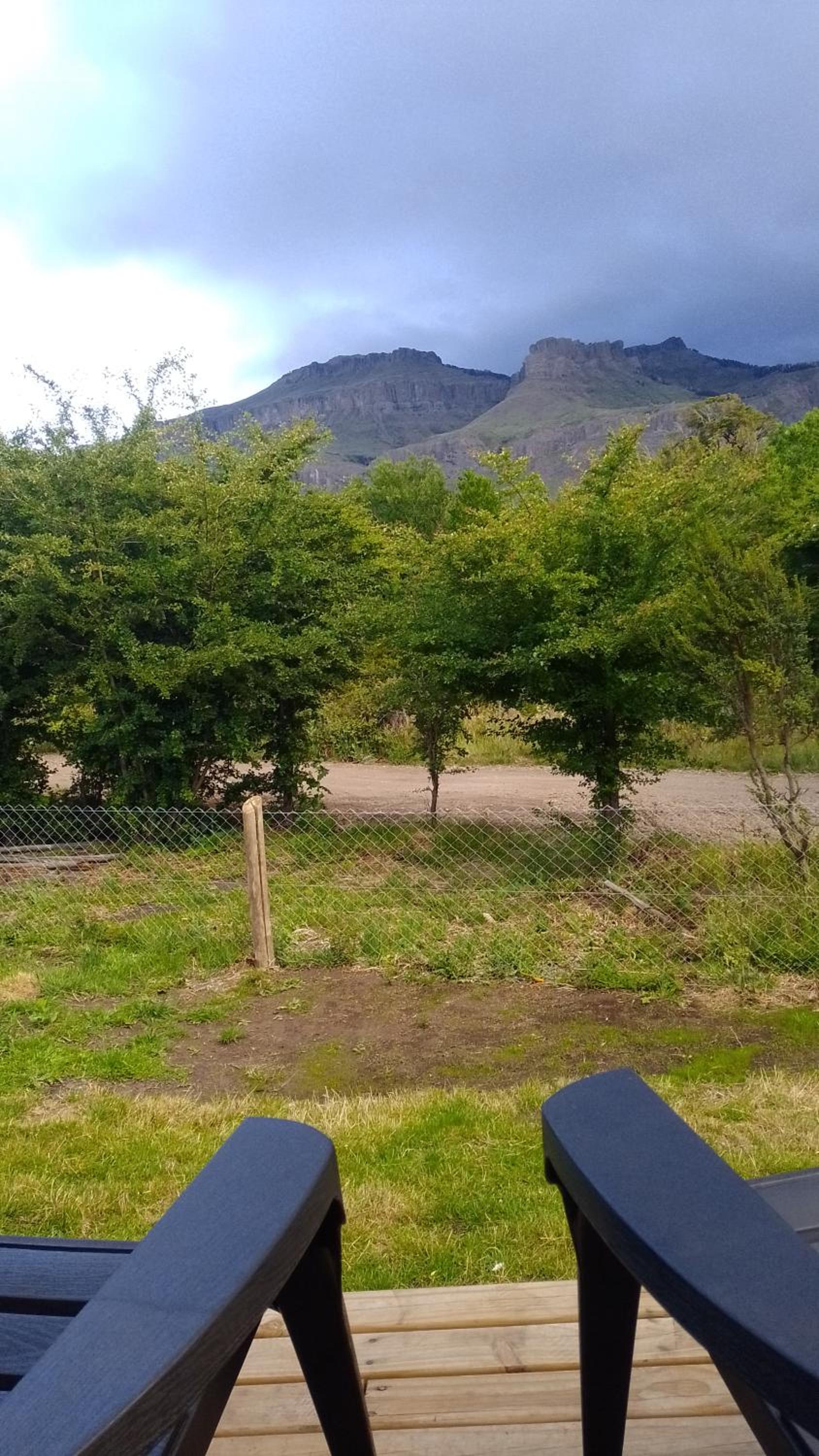 Mini Casa en la montaña con vista a la CASCADA- Andes Alquileres