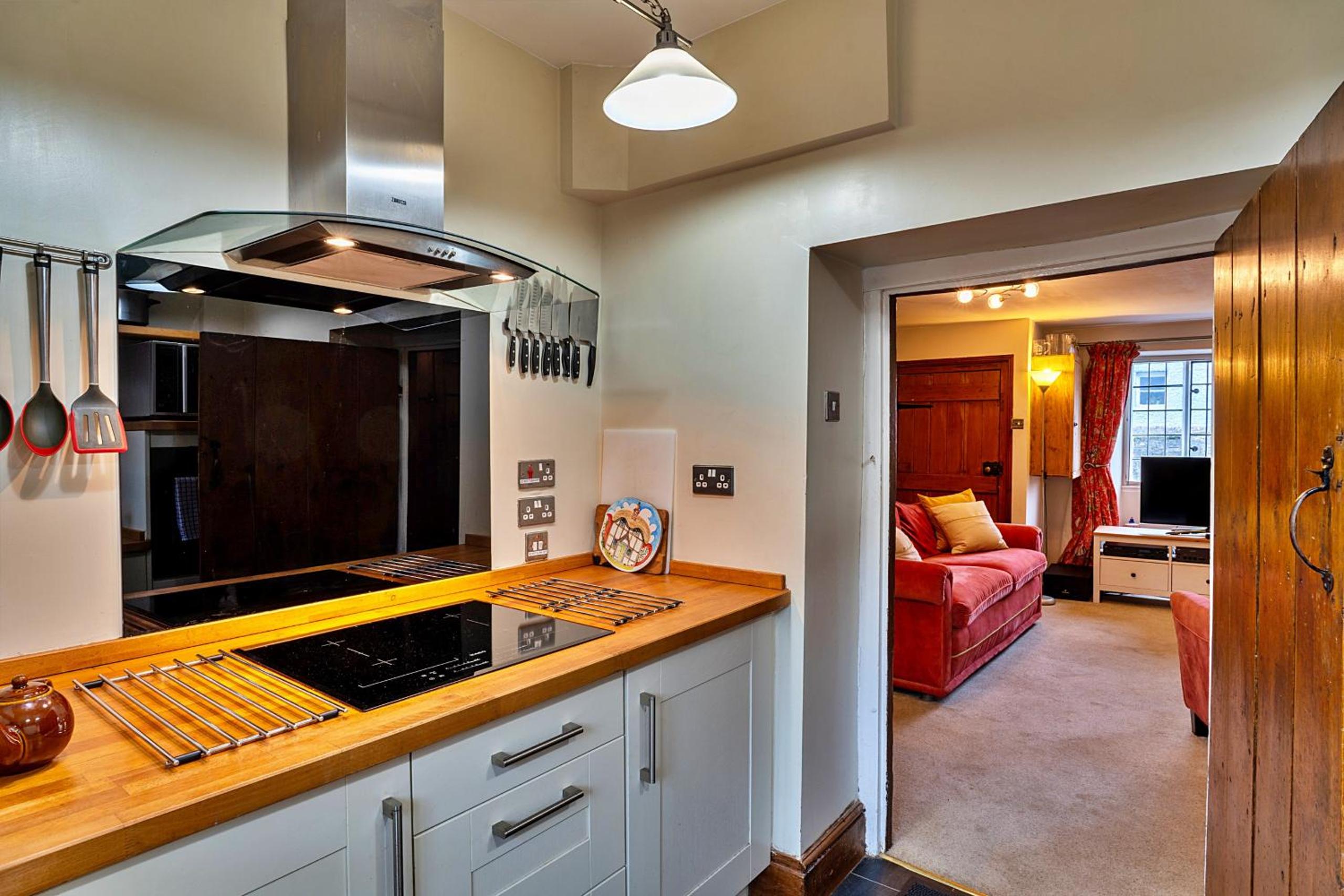Finest Retreats - Clematis Cottage view 3