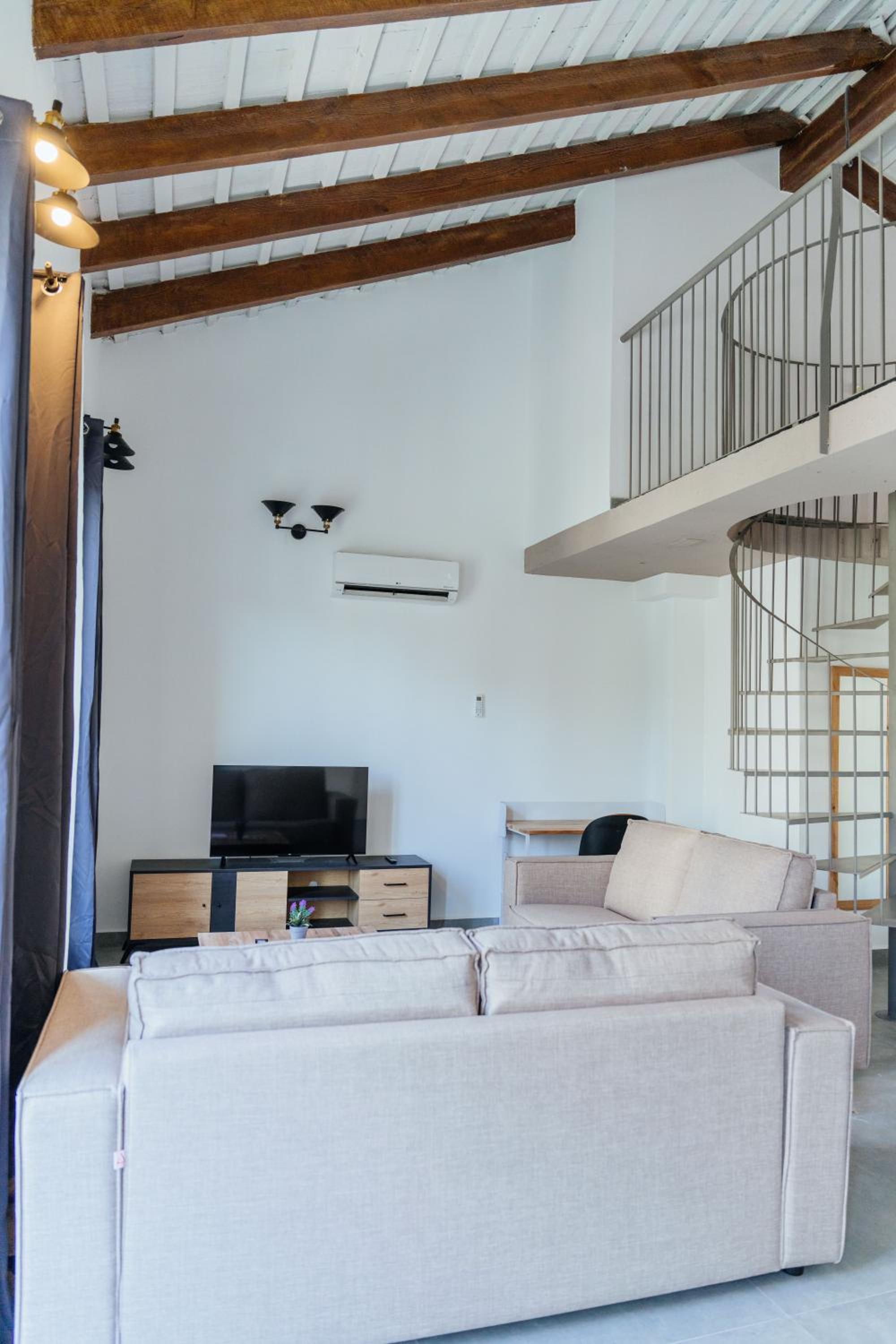 Belmar Apartments