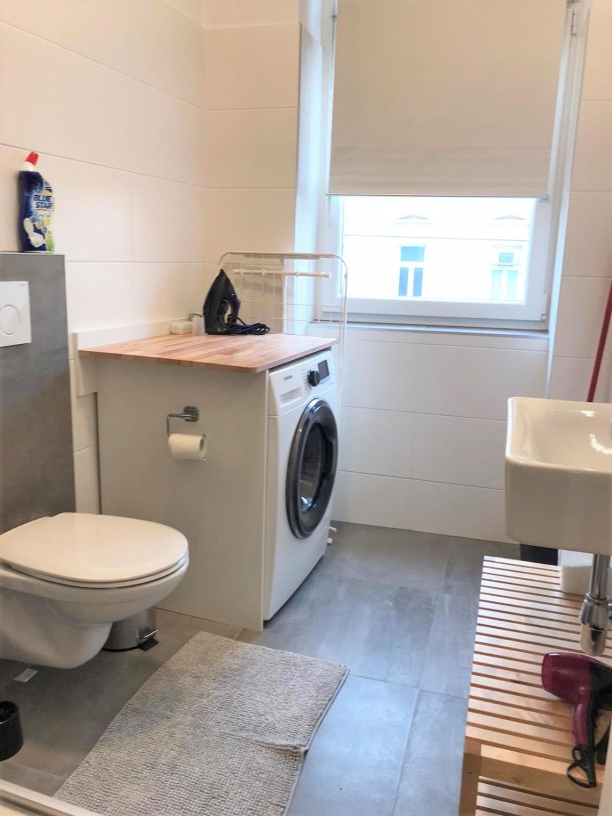 Studio & Apartments near Reumannplatz