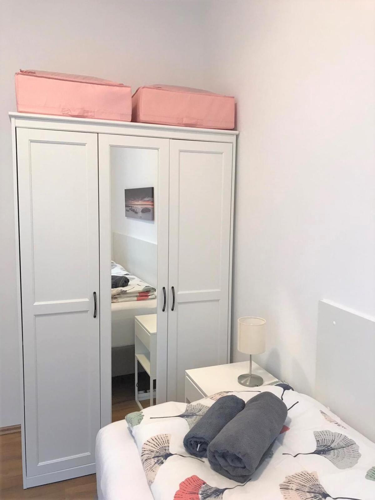 Studio & Apartments near Reumannplatz