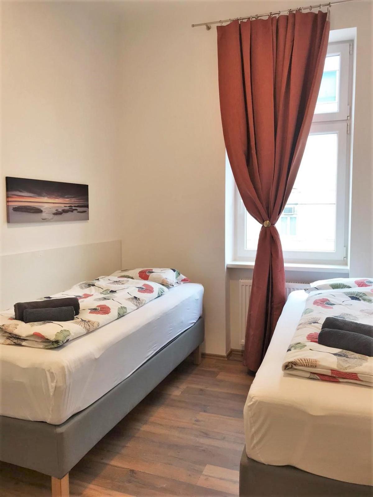 Studio & Apartments near Reumannplatz