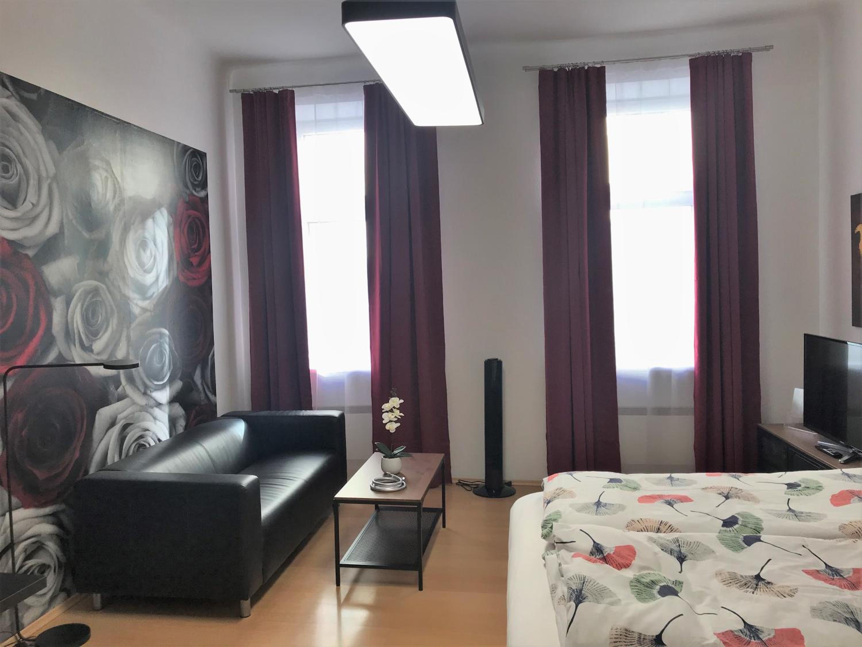 Studio & Apartments near Reumannplatz