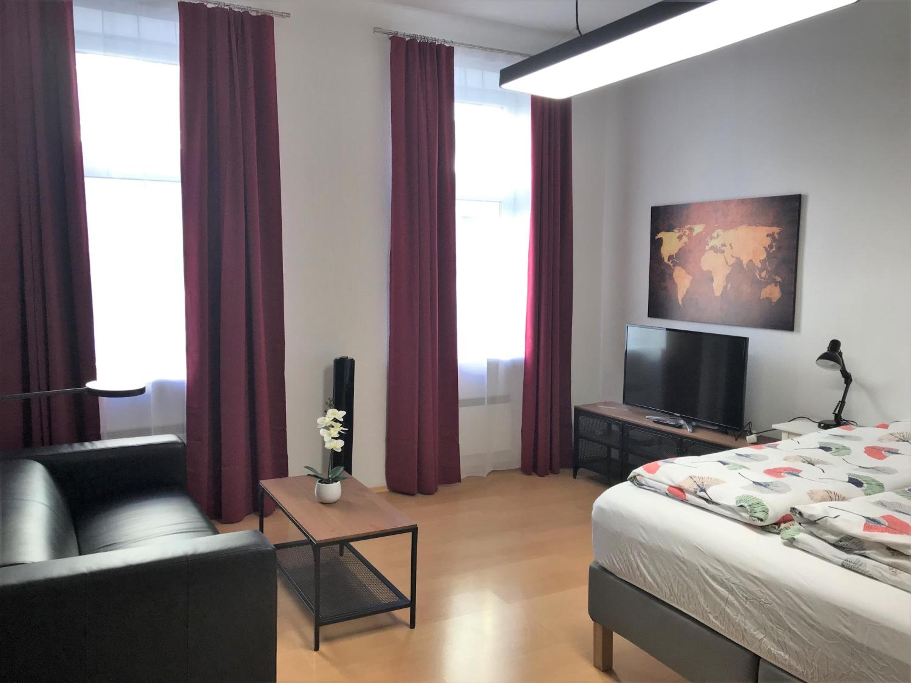 Studio & Apartments near Reumannplatz