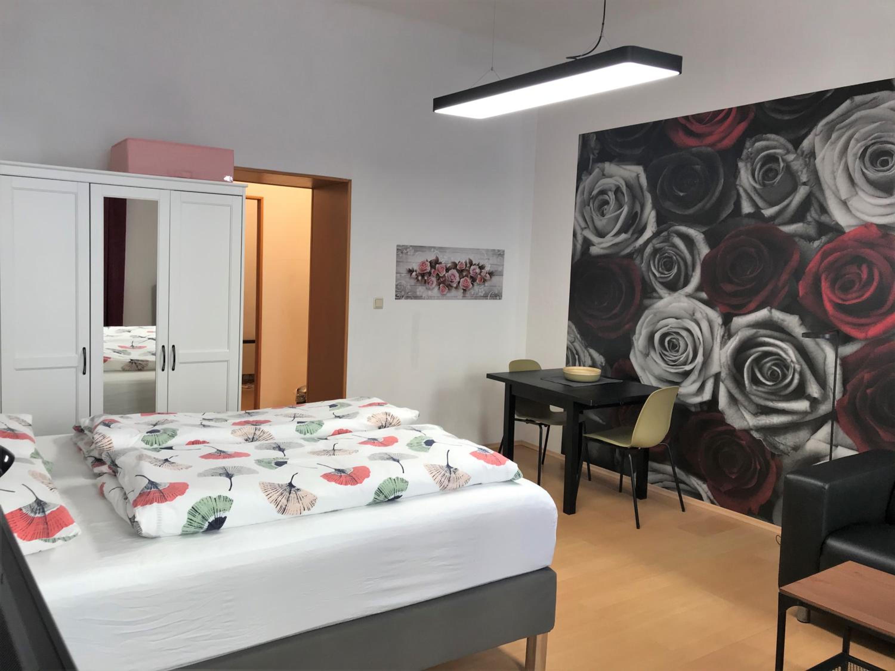 Studio & Apartments near Reumannplatz