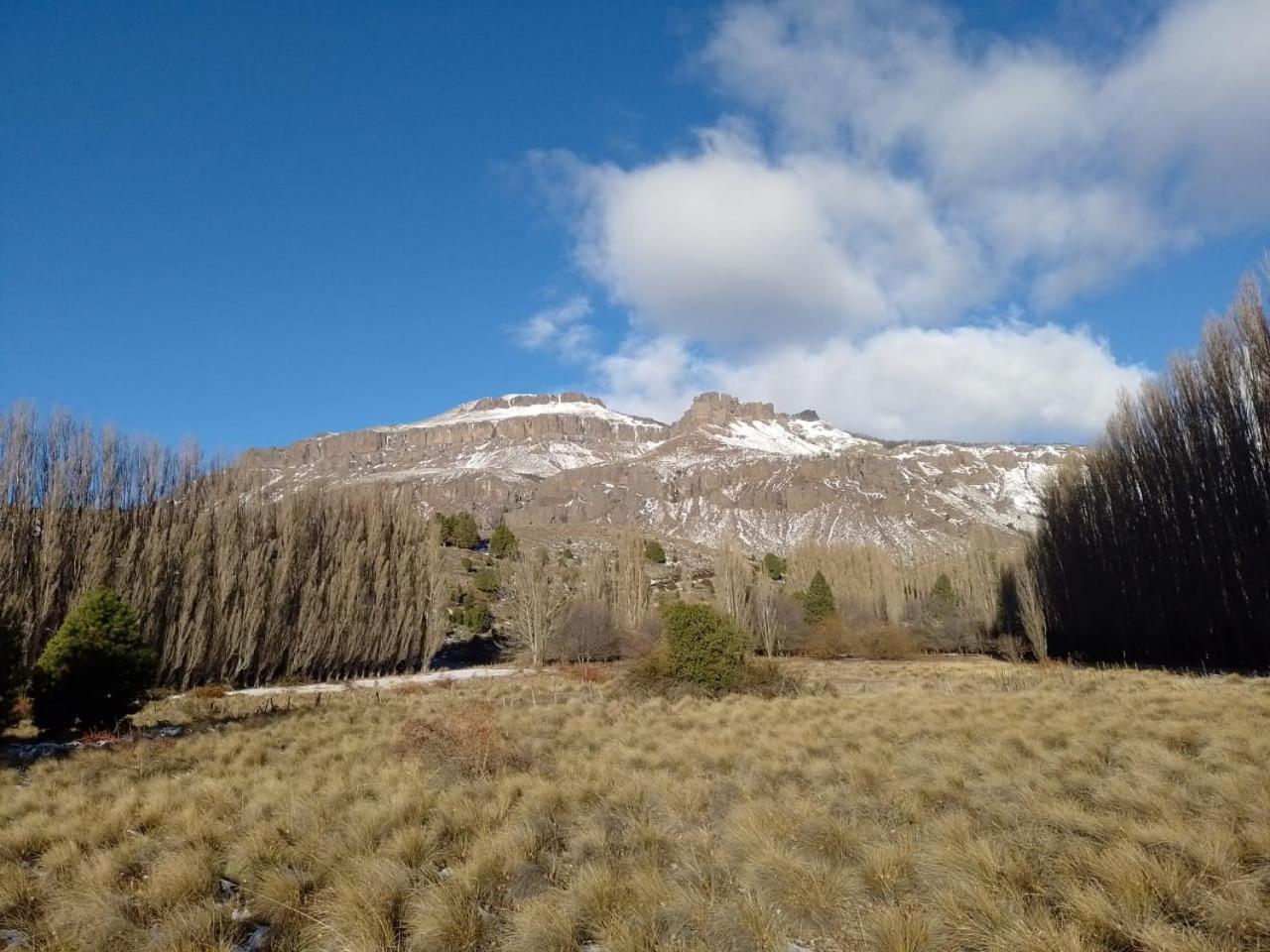 Mini Casa en la montaña con vista a la CASCADA- Andes Alquileres