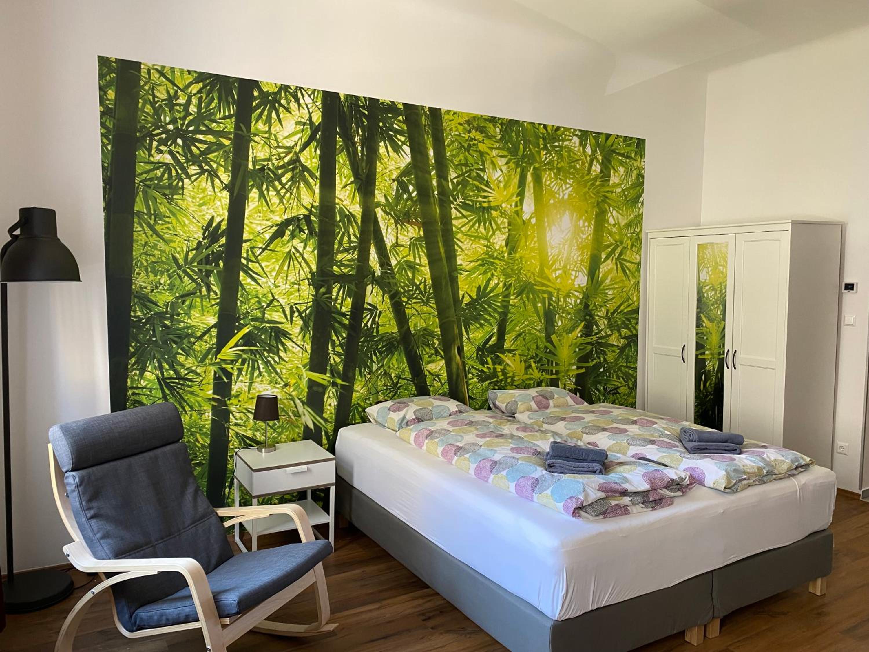 Studio & Apartments near Reumannplatz