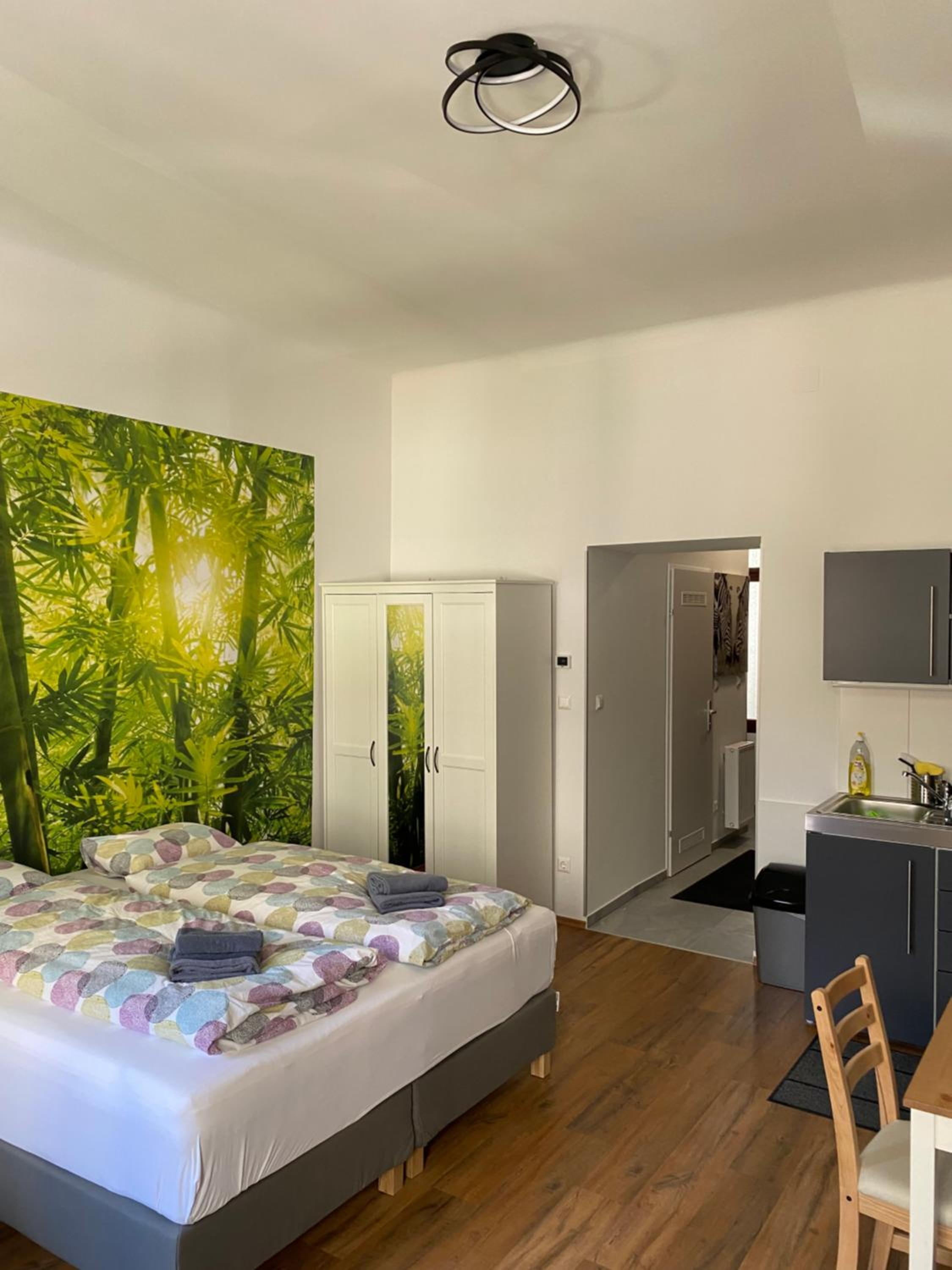Studio & Apartments near Reumannplatz