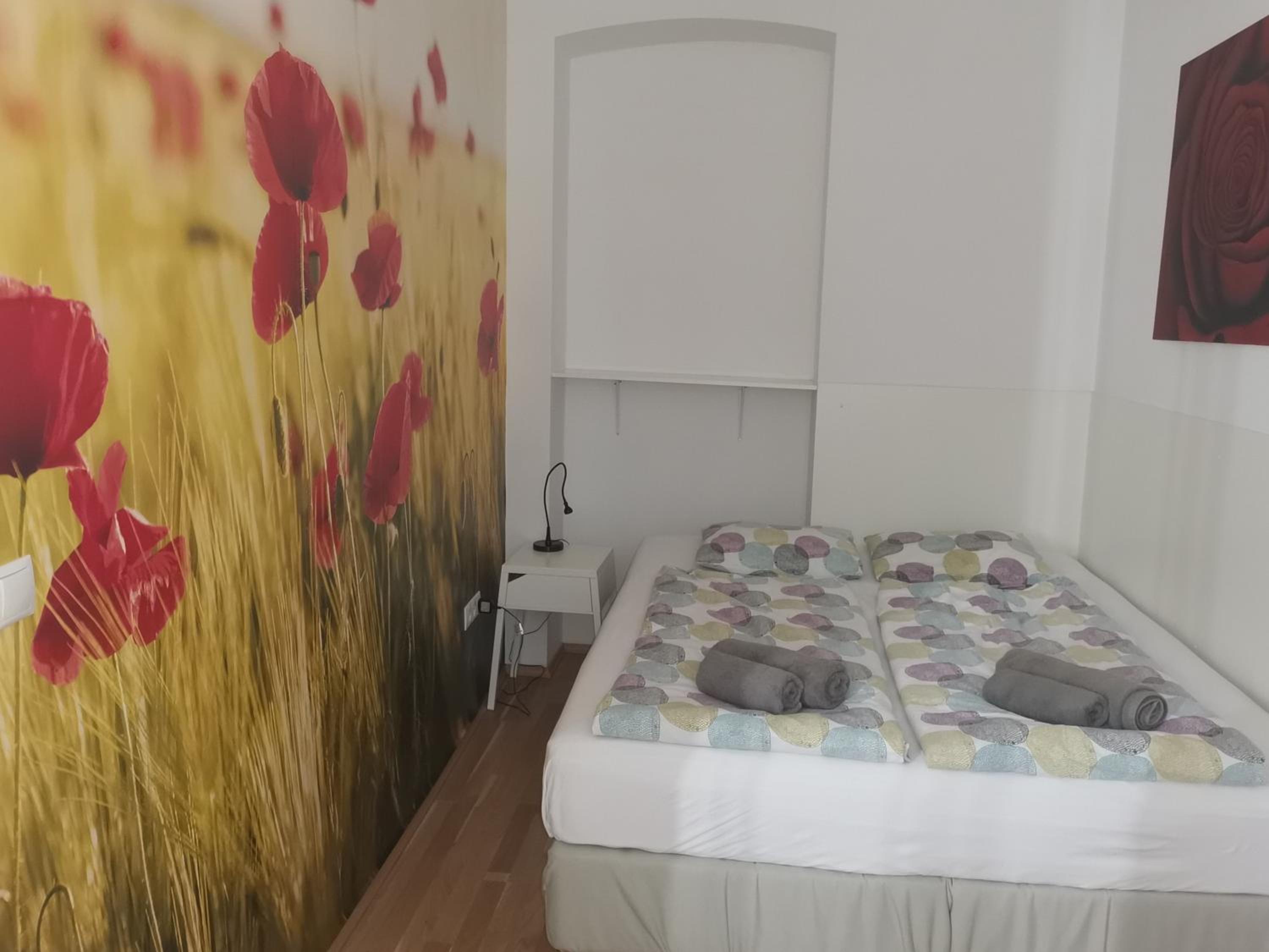 Studio & Apartments near Reumannplatz