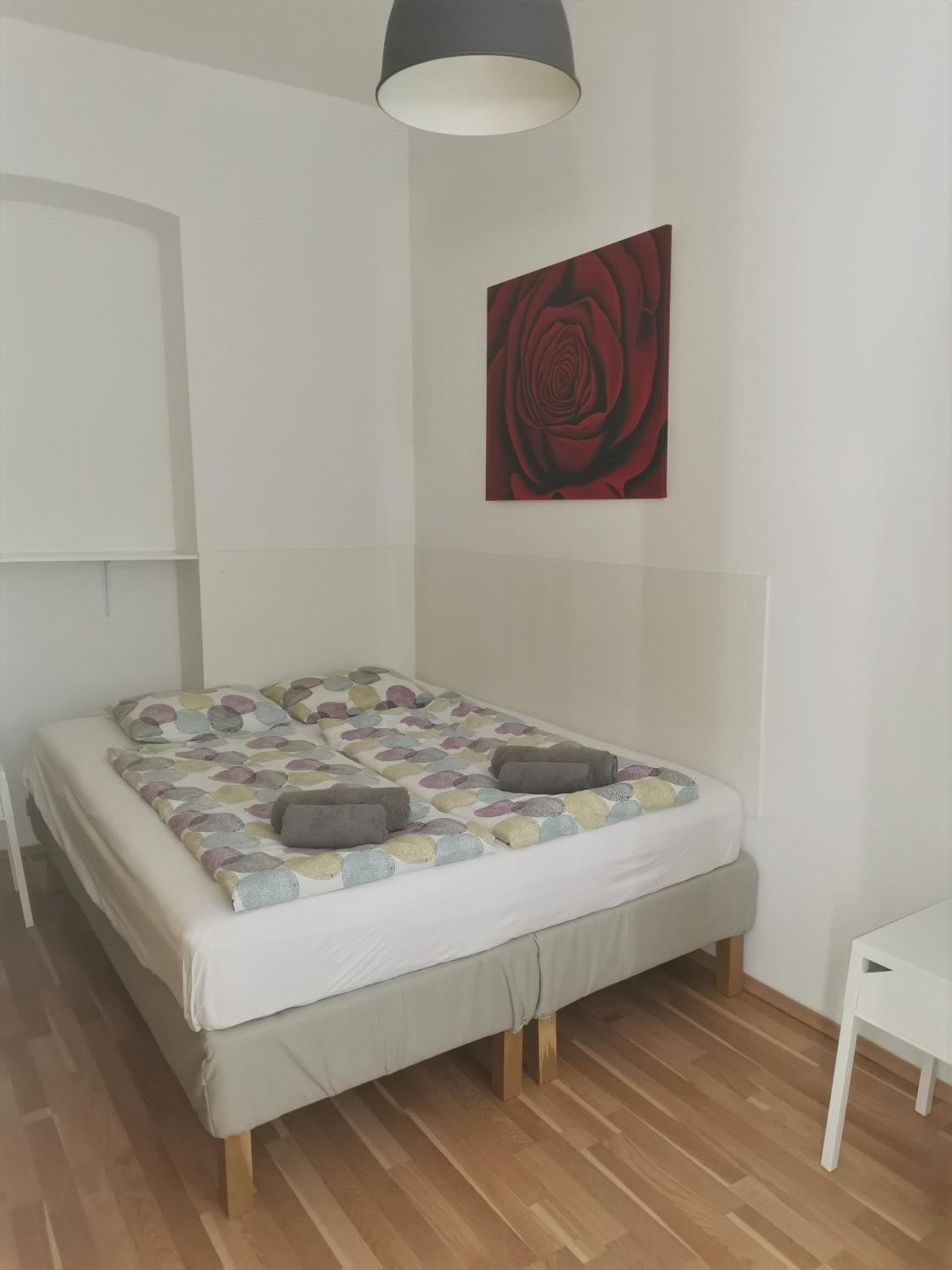 Studio & Apartments near Reumannplatz