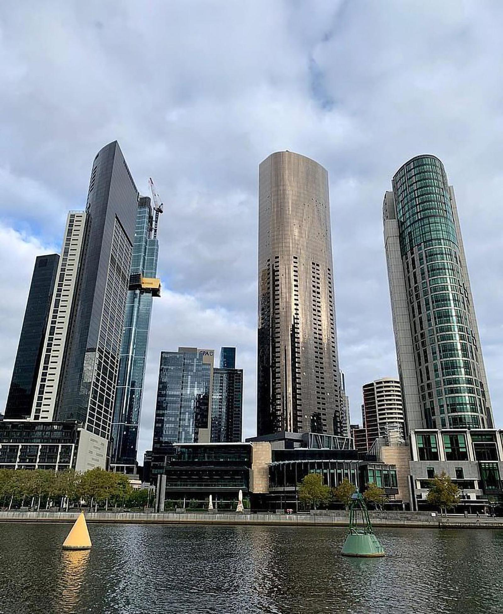 Fantastic Views at Luxury Prima Pearl Tower