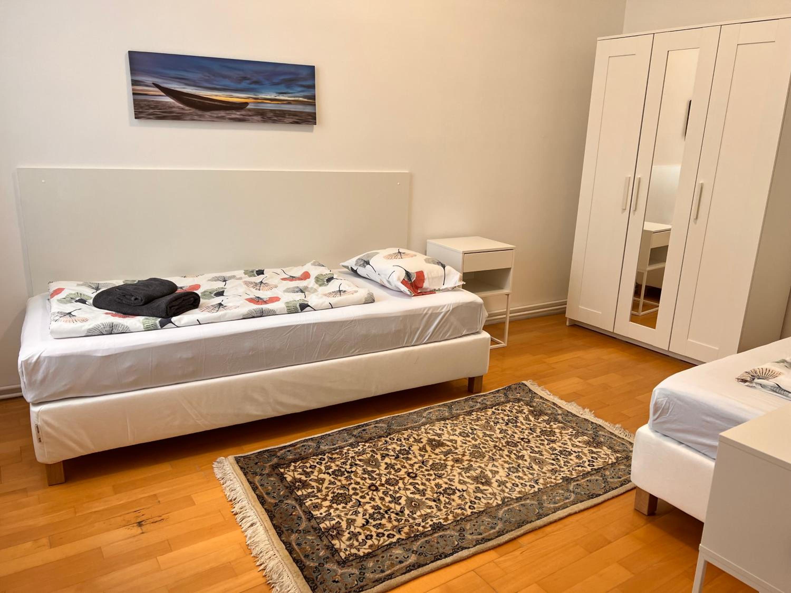 Studio & Apartments near Reumannplatz
