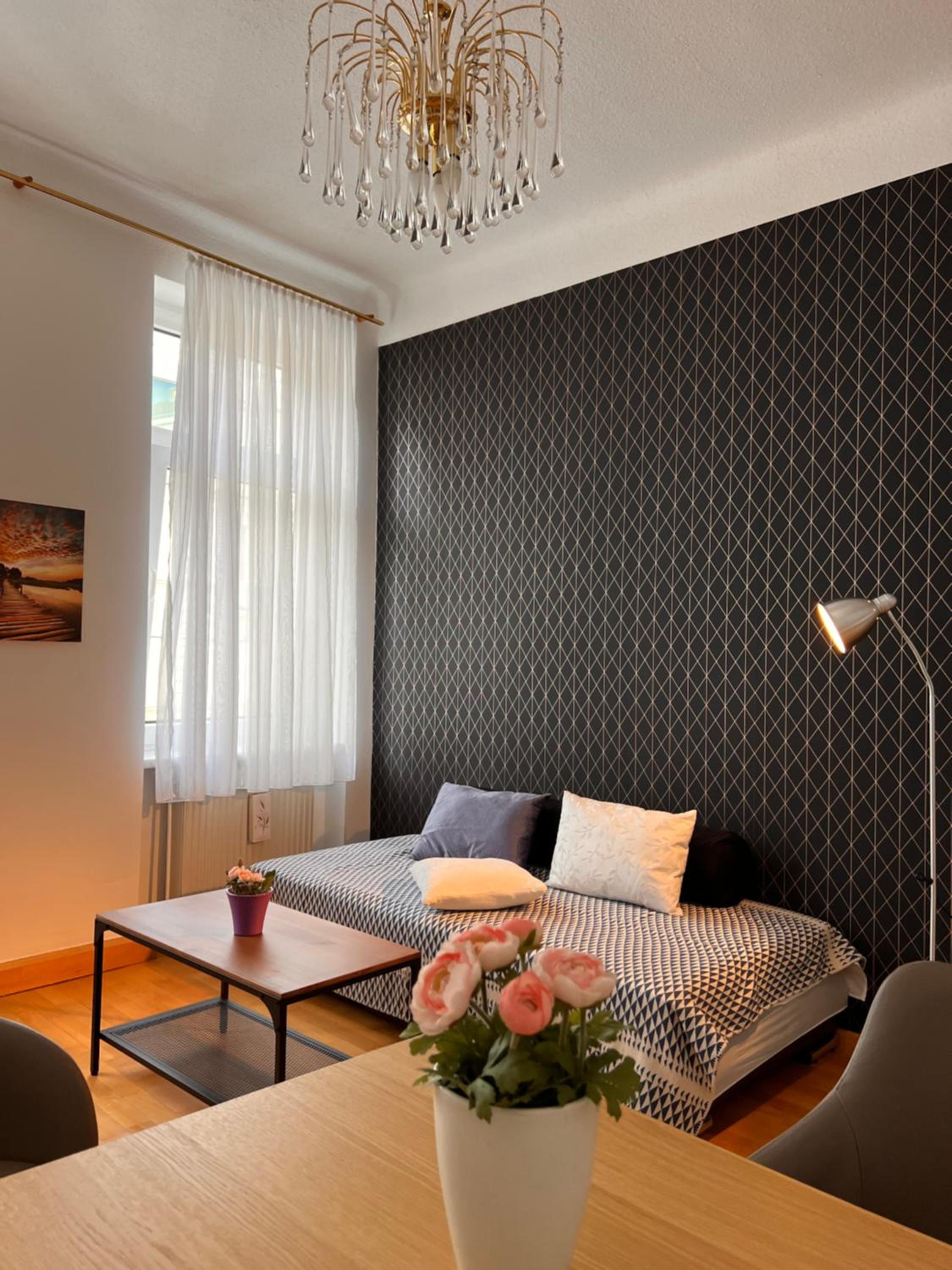 Studio & Apartments near Reumannplatz
