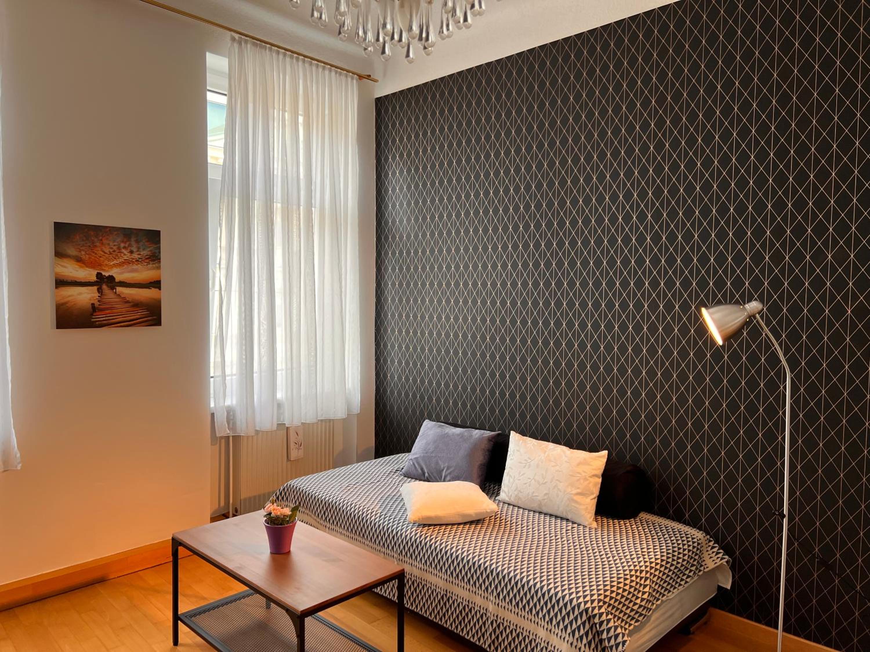 Studio & Apartments near Reumannplatz