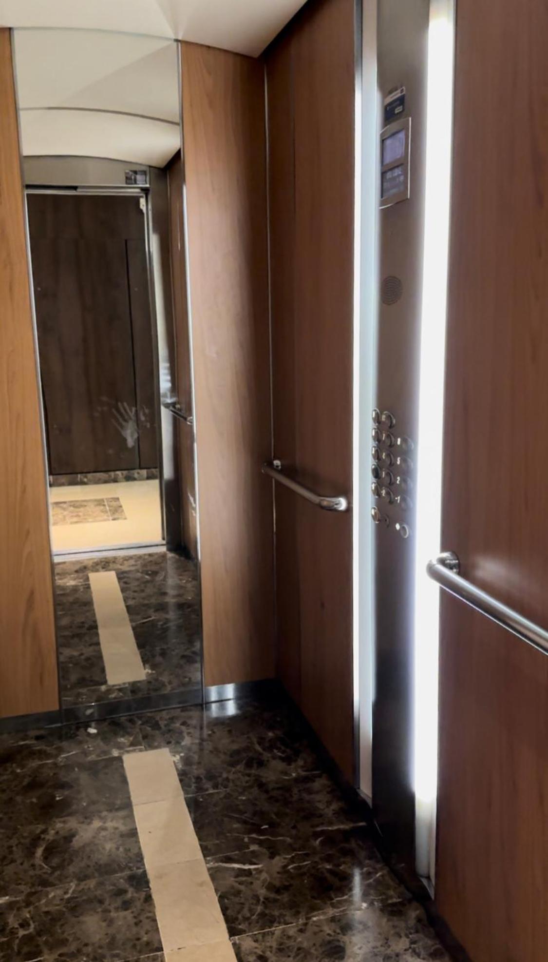 PARIS-MONTROUGE Magnifique appartement 3 pièces de 75m2 avec PARKING - très cosy pour 1 - 8 personnes refait à NEUF -ENTIRE APARTMENT LUXURIOUS AND WARM -M