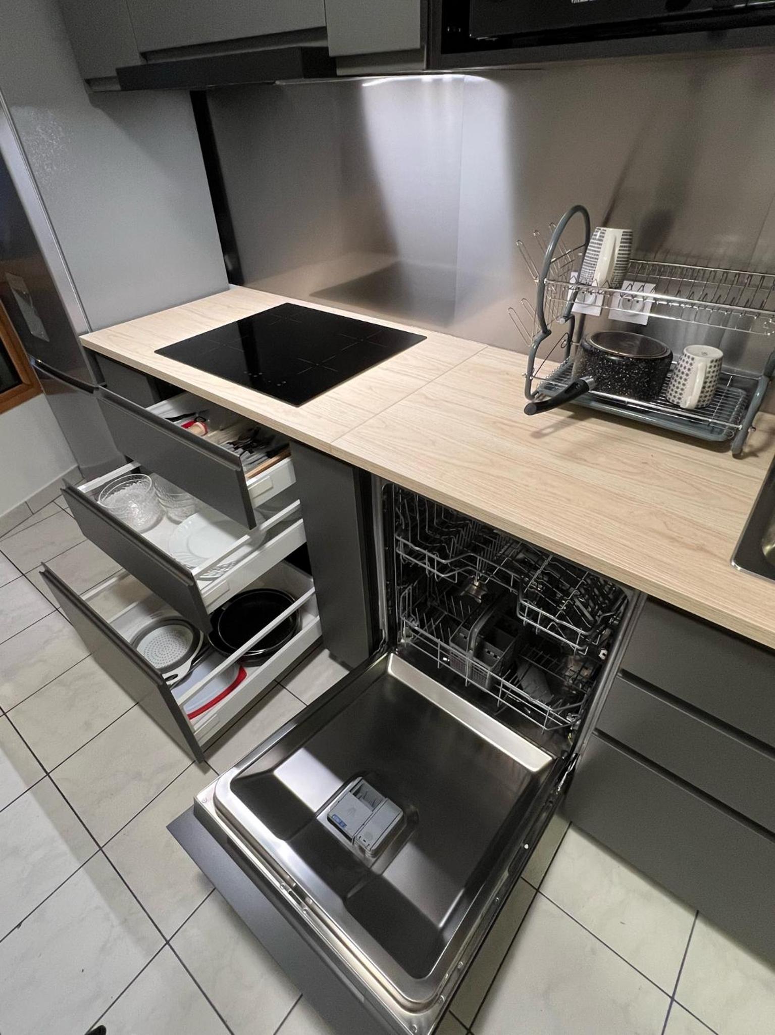 PARIS-MONTROUGE Magnifique appartement 3 pièces de 75m2 avec PARKING - très cosy pour 1 - 8 personnes refait à NEUF -ENTIRE APARTMENT LUXURIOUS AND WARM -M