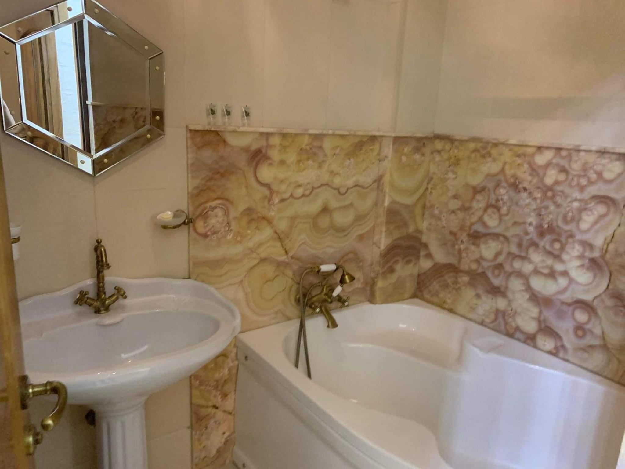 Comfortable Apartment in Vake