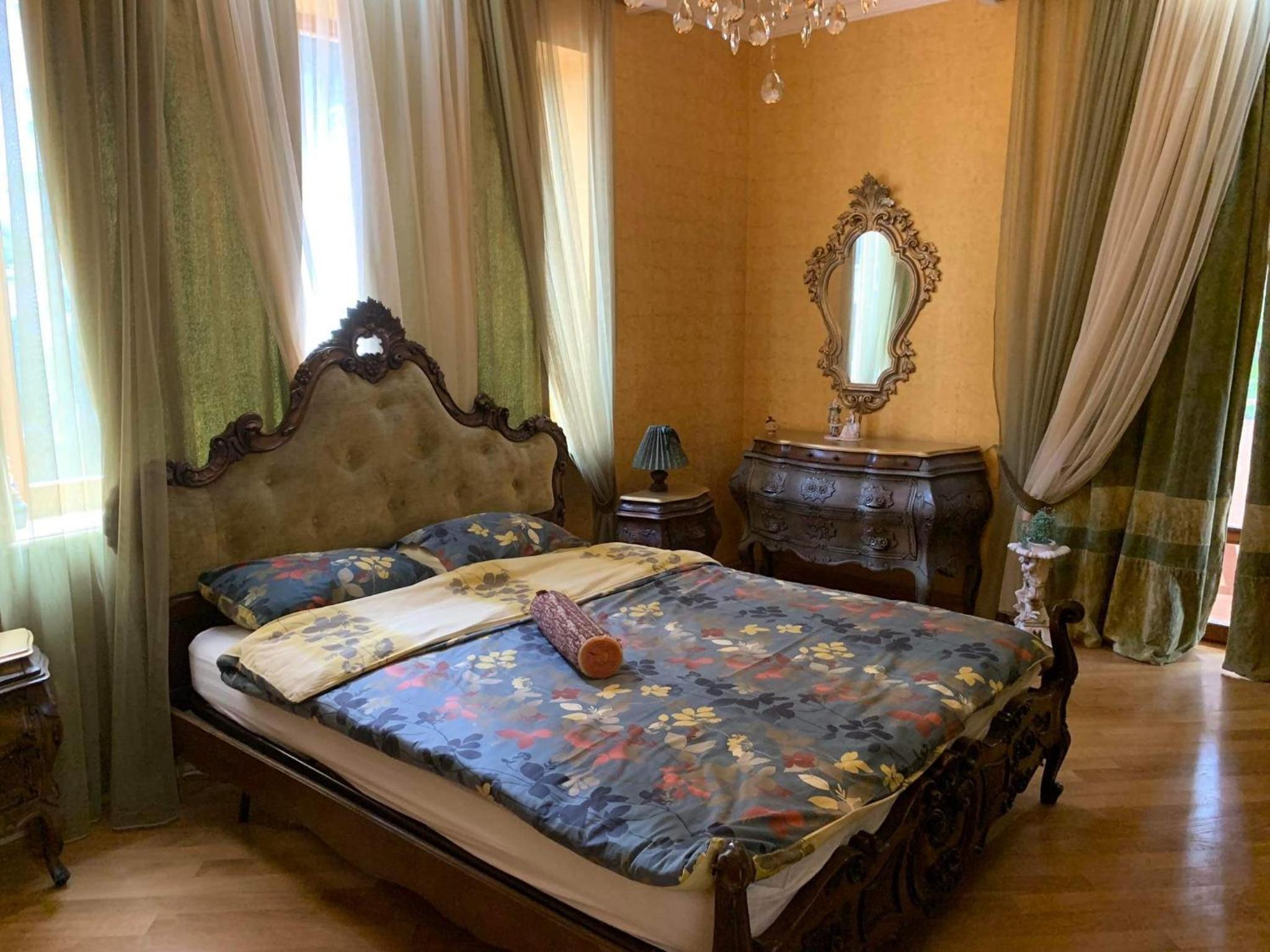 Comfortable Apartment in Vake