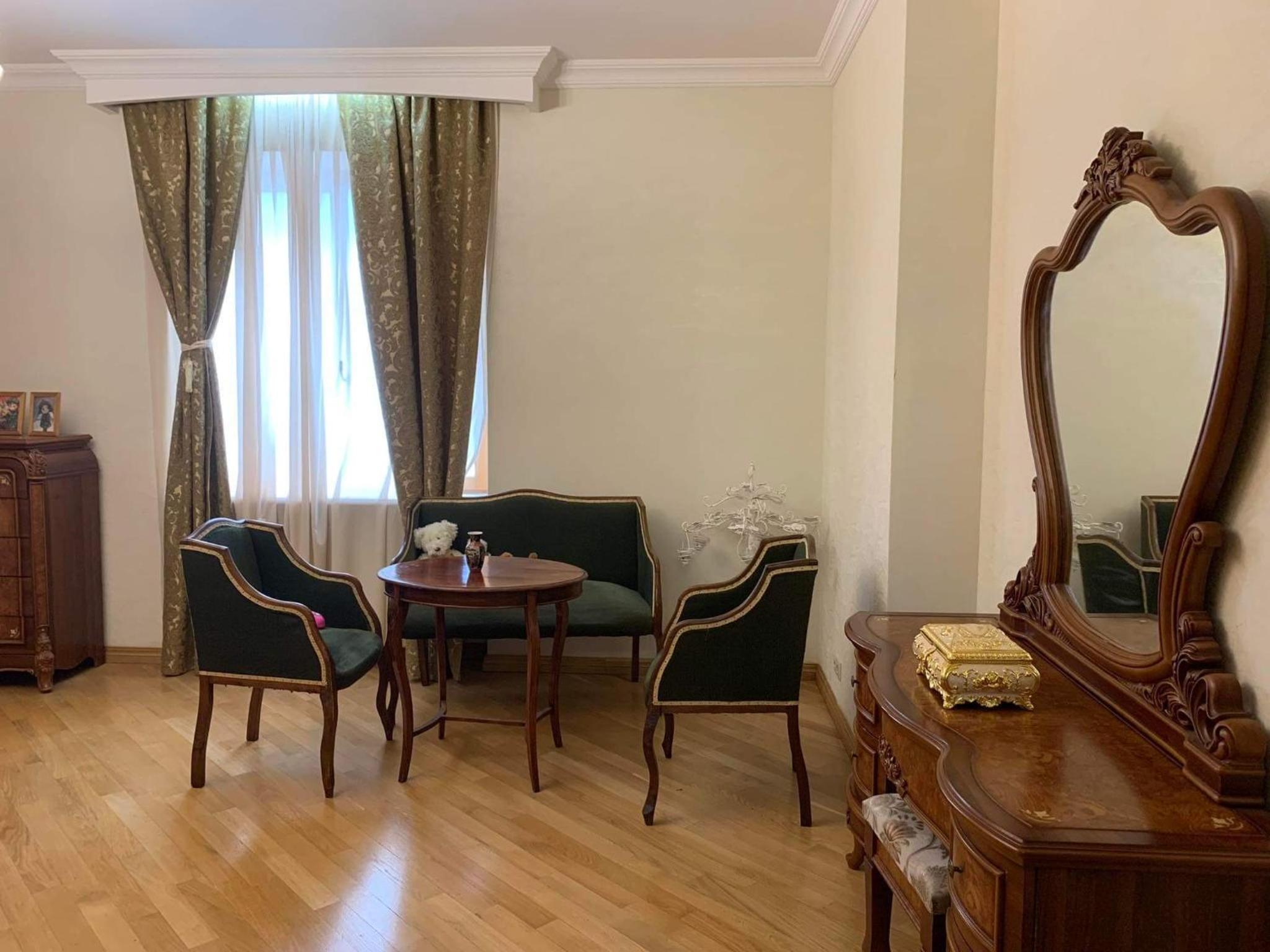 Comfortable Apartment in Vake