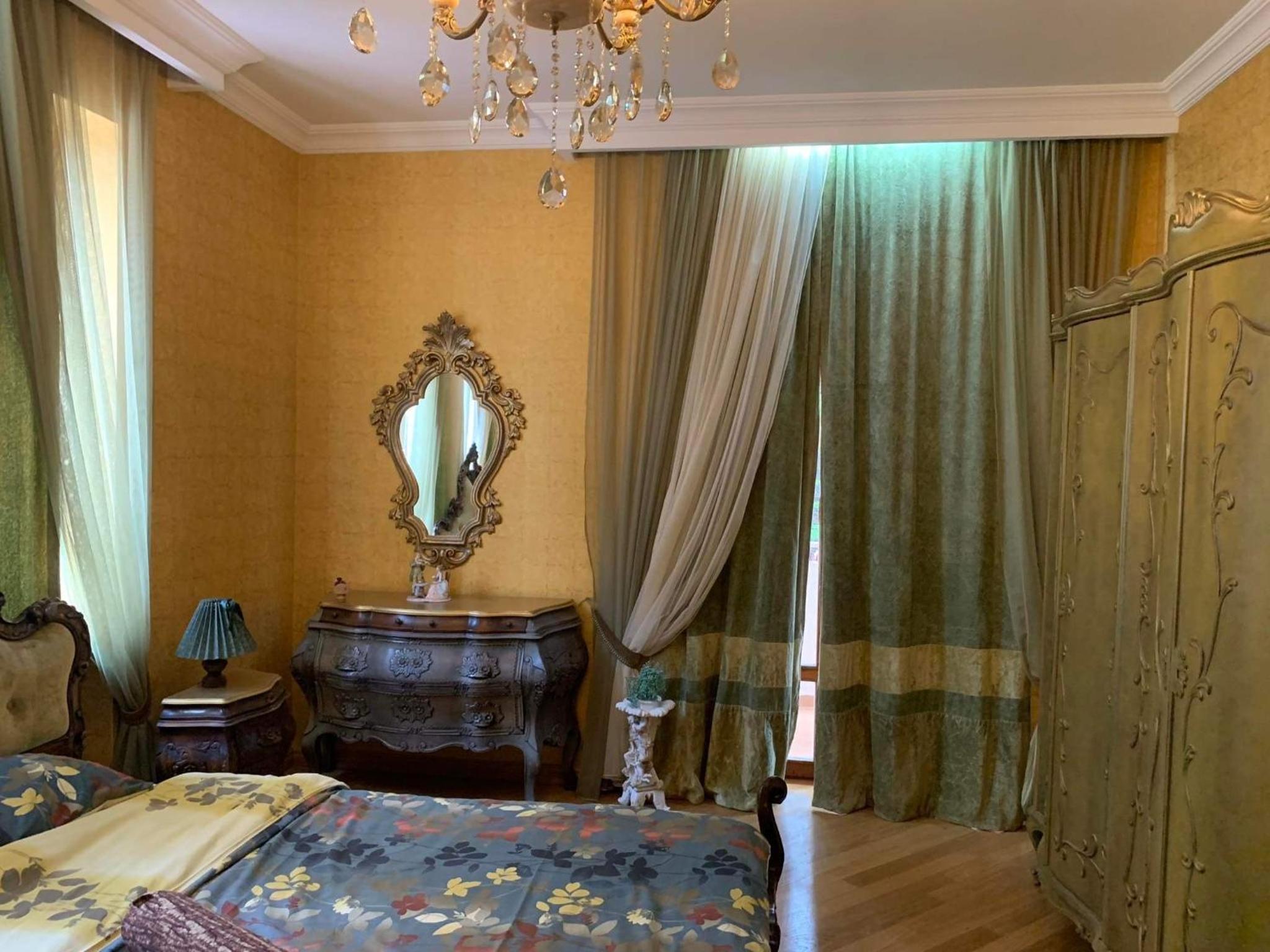 Comfortable Apartment in Vake