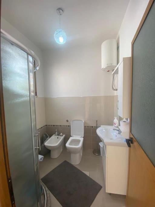 Arlis Home photo 3