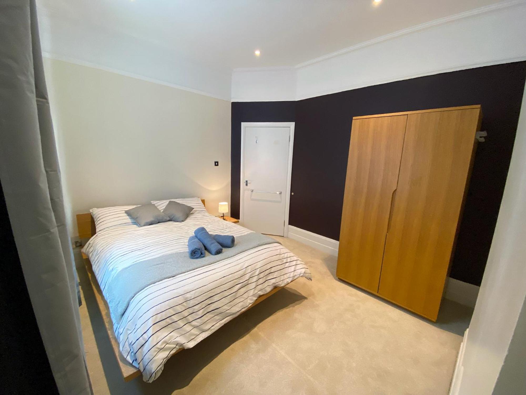 3-Bedroom Flat Central London, 6 Min Walk from King's Cross Station