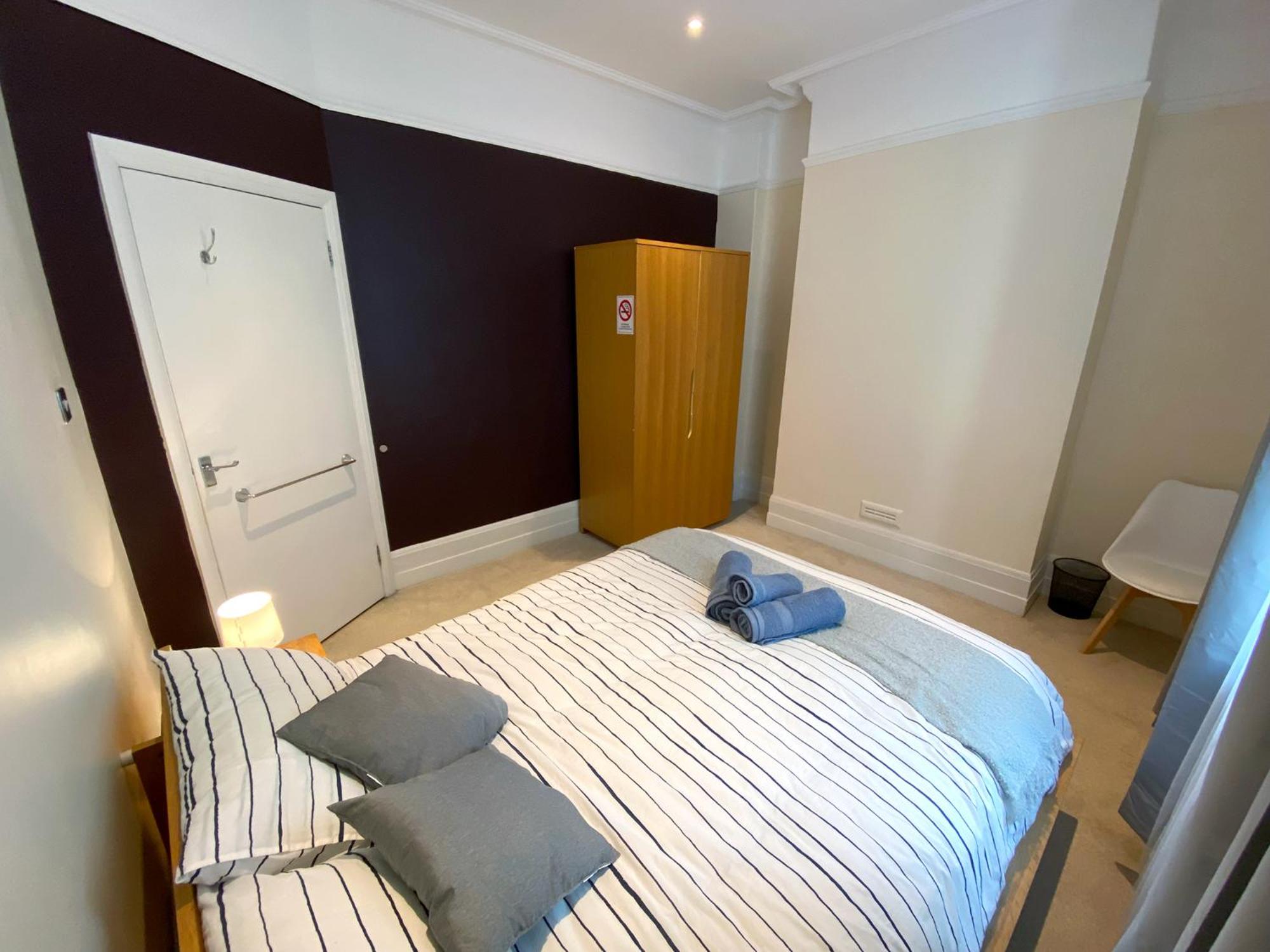 3-Bedroom Flat Central London, 6 Min Walk from King's Cross Station