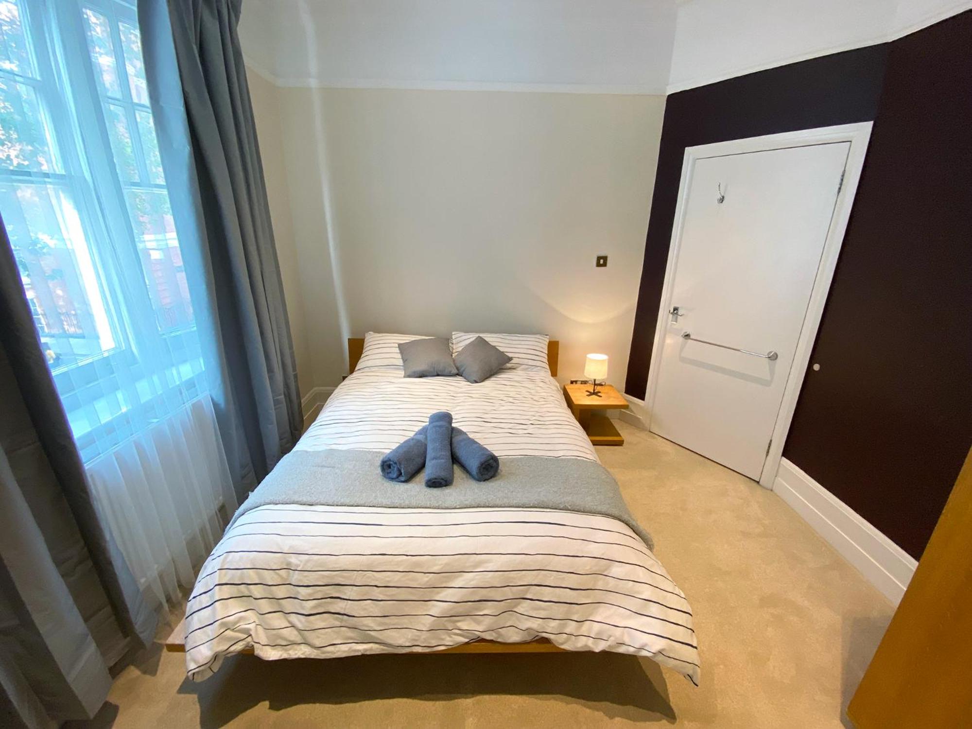 3-Bedroom Flat Central London, 6 Min Walk from King's Cross Station