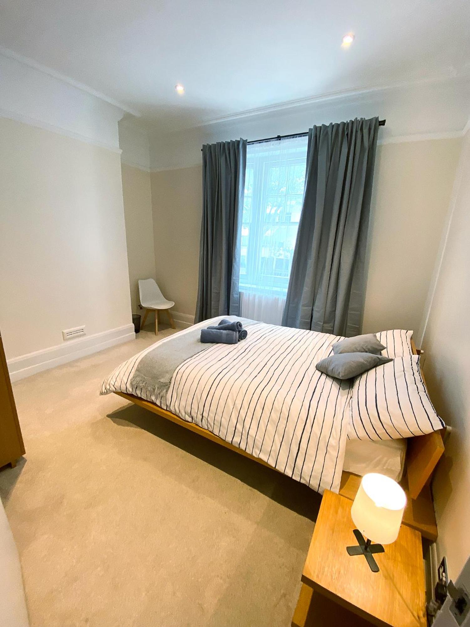 3-Bedroom Flat Central London, 6 Min Walk from King's Cross Station