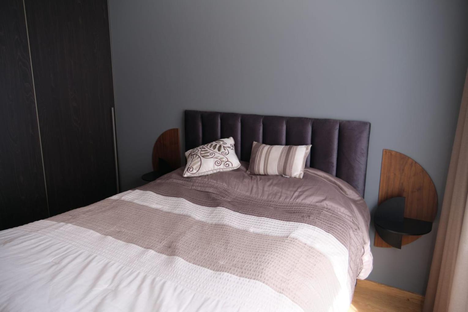 Bright & Cozy Apartment, Terrace, Free Parking
