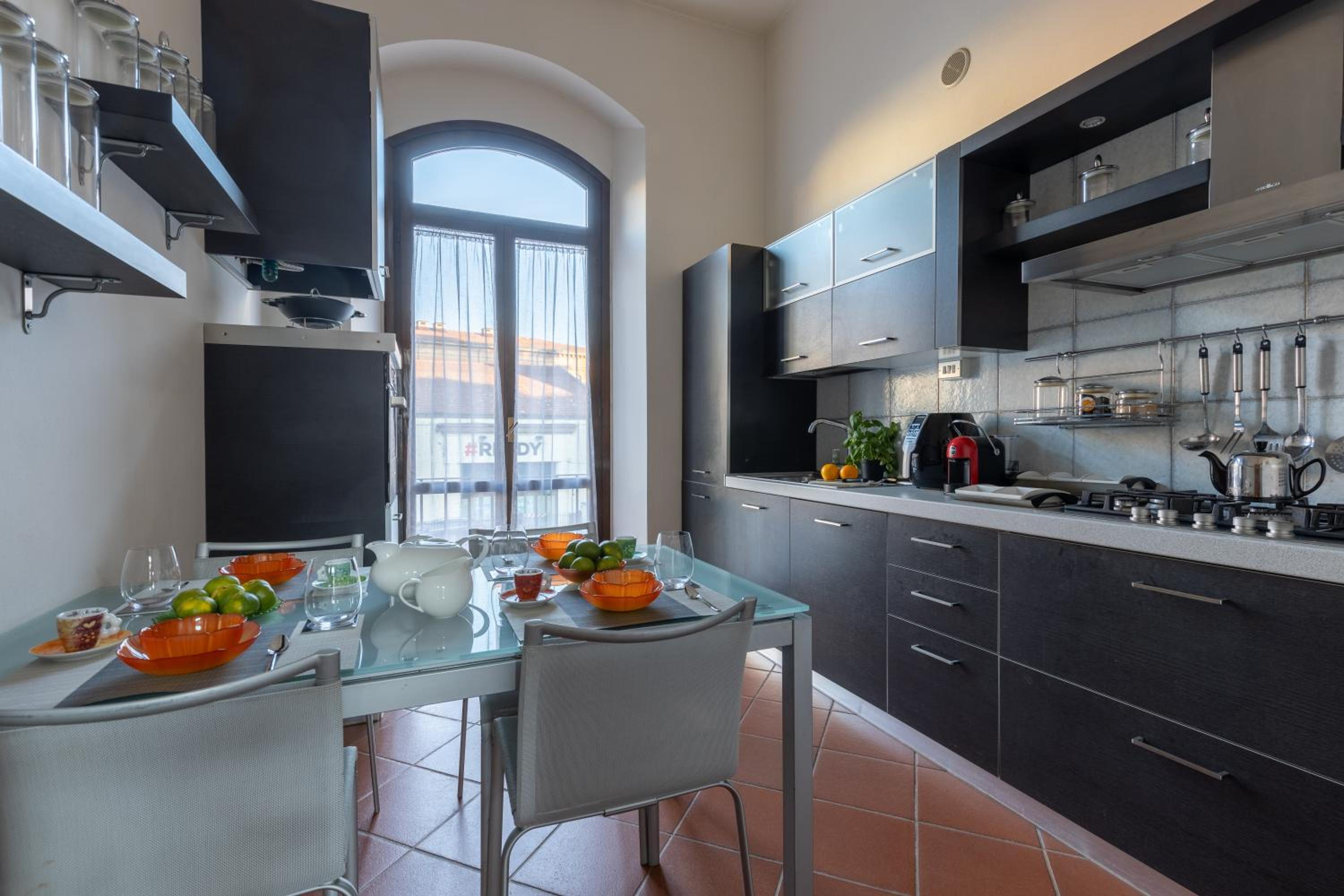 Tranquil Elegance in the Heart of Pisa - Historic Convent Apartment view 5