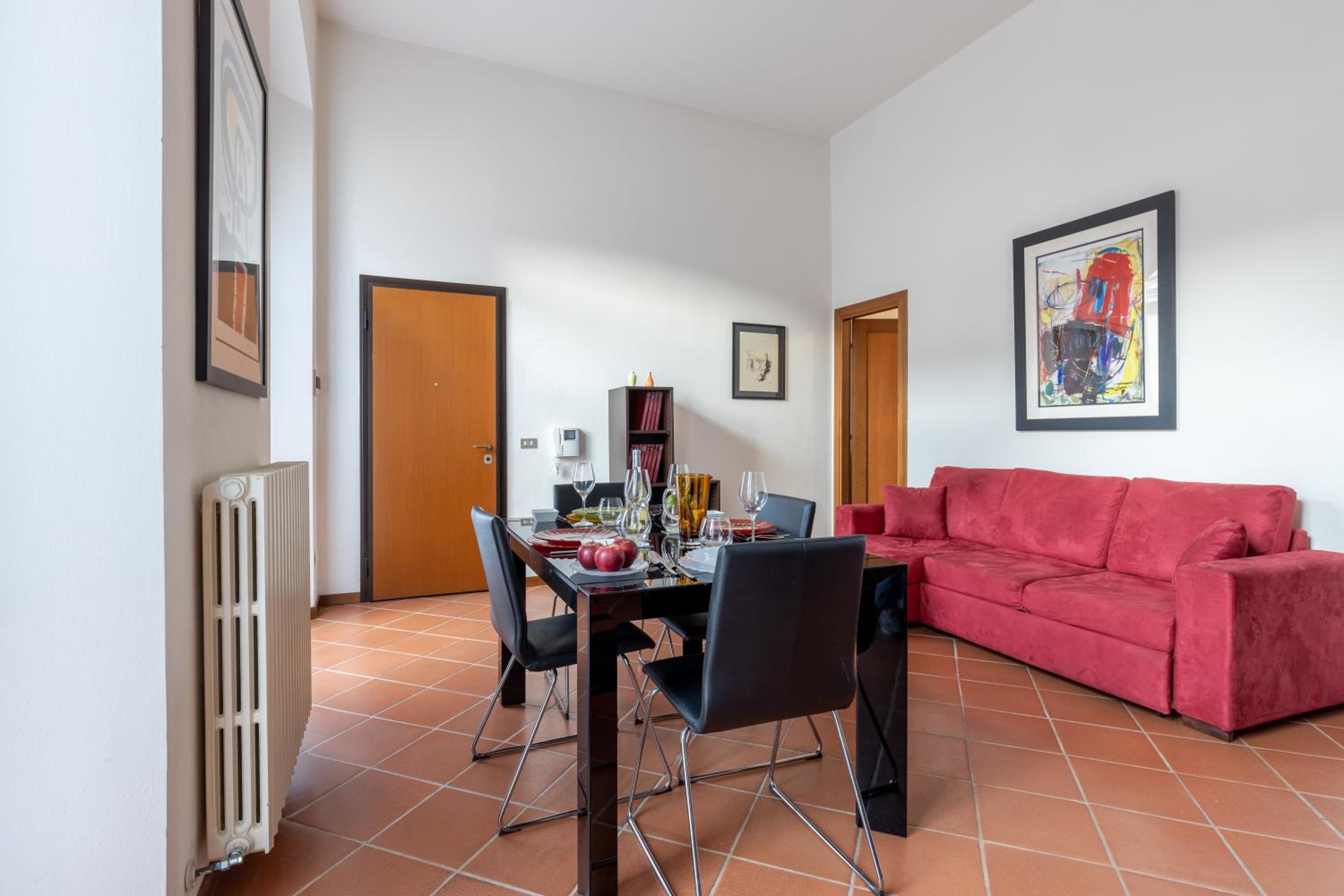 Tranquil Elegance in the Heart of Pisa - Historic Convent Apartment view 4