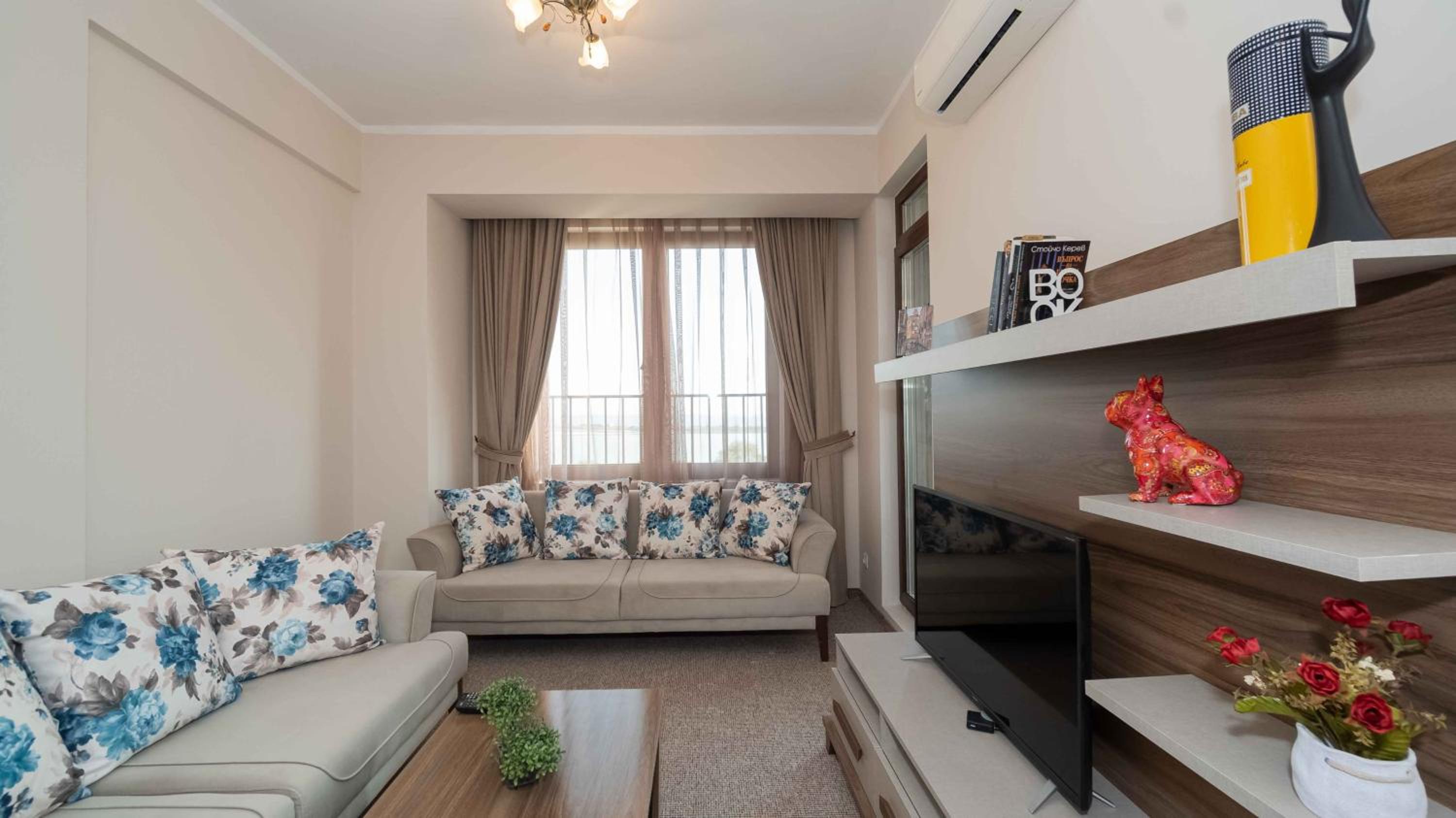 Burgas Residence 610