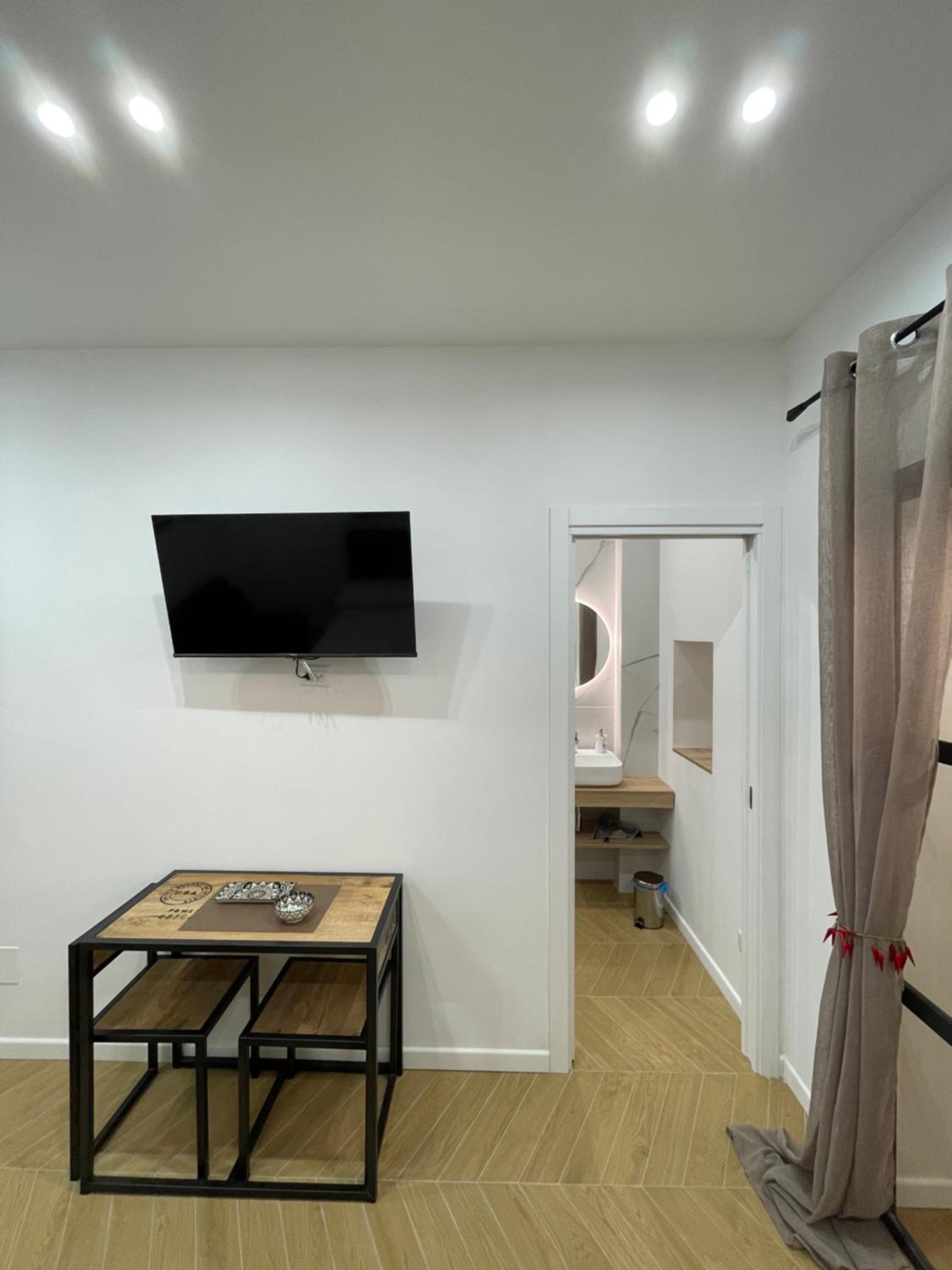 Gennarino Apartments - Panorama Suite with balcony and Urban Loft