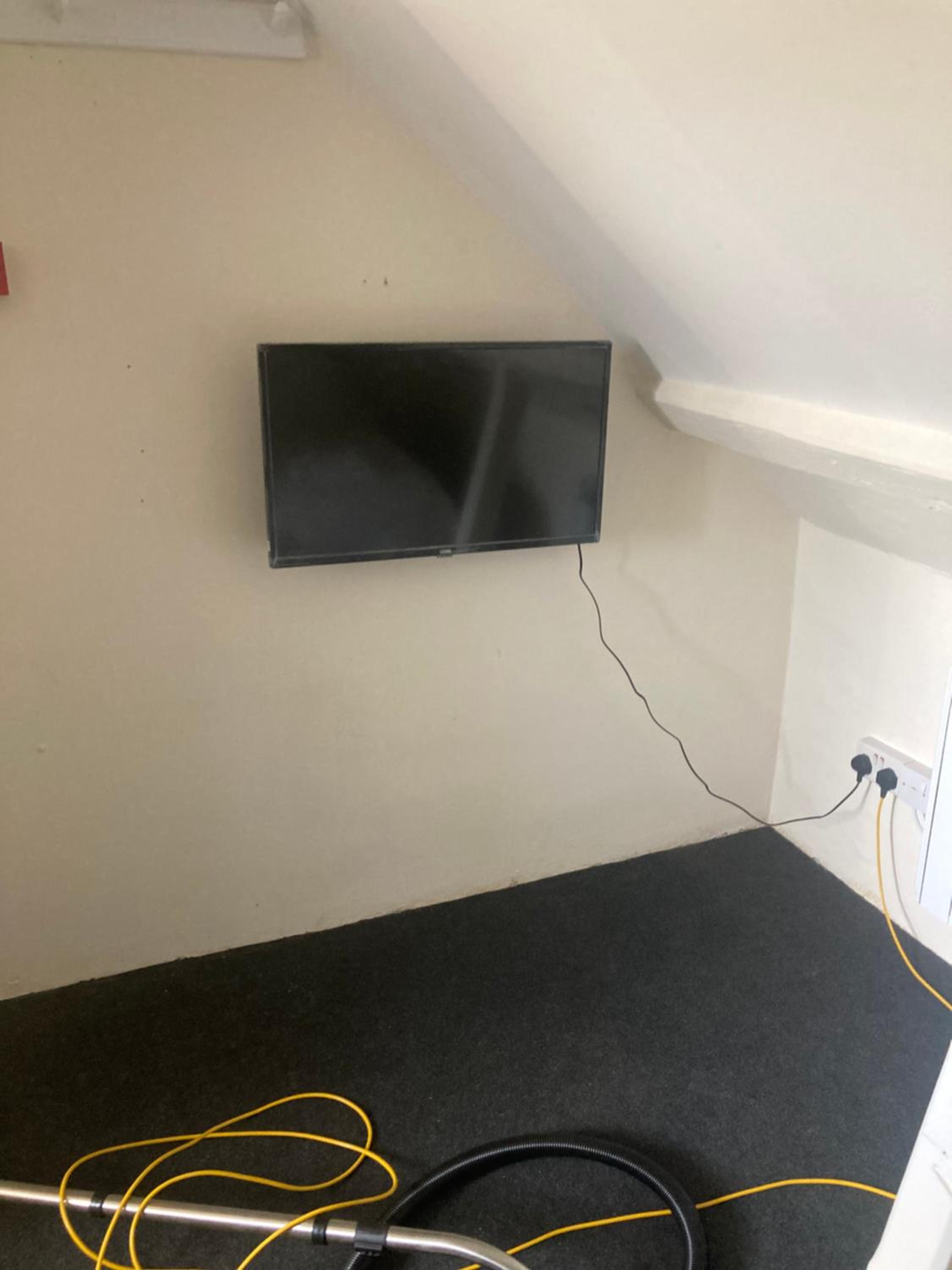 Photo 18