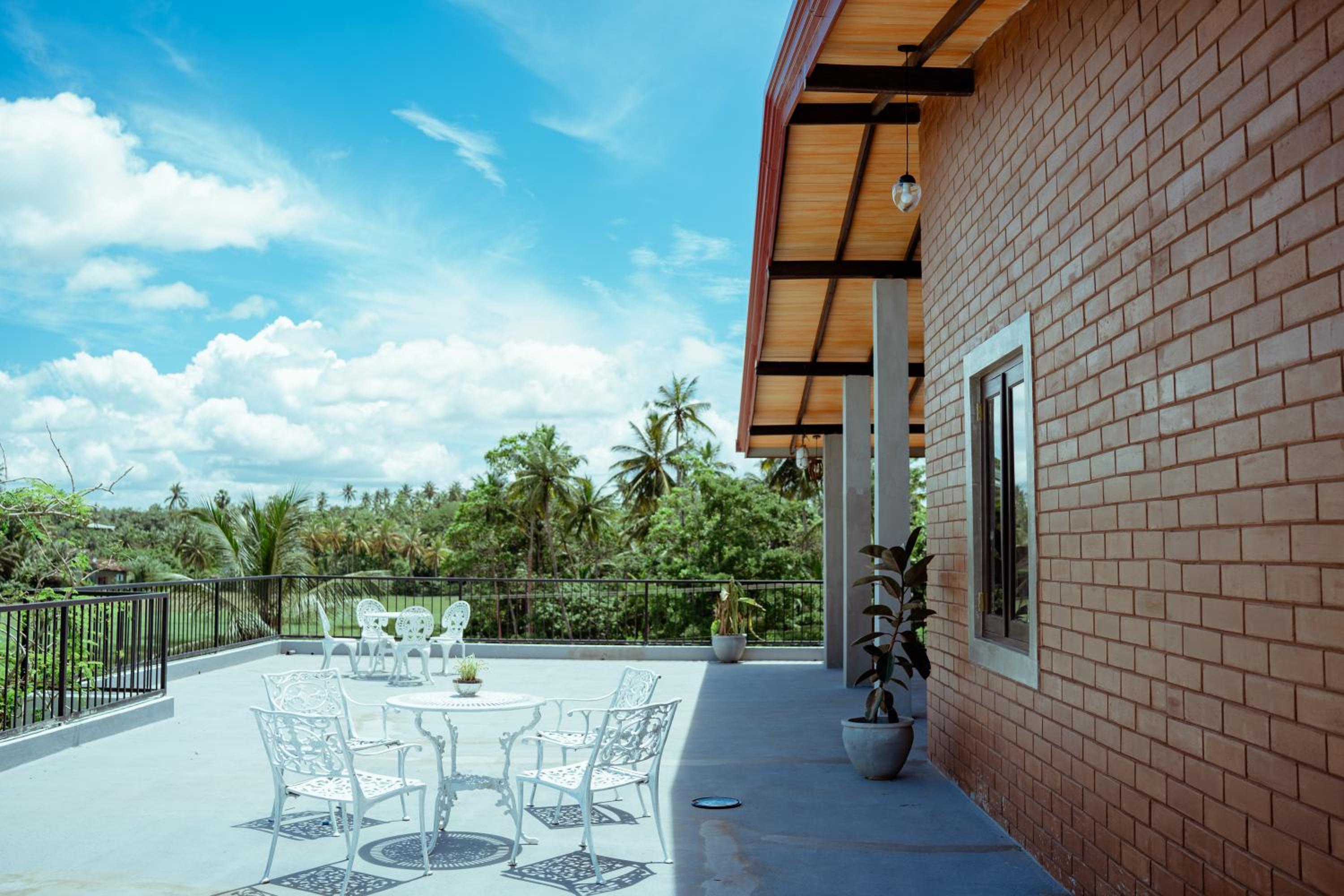 Claystone Villa