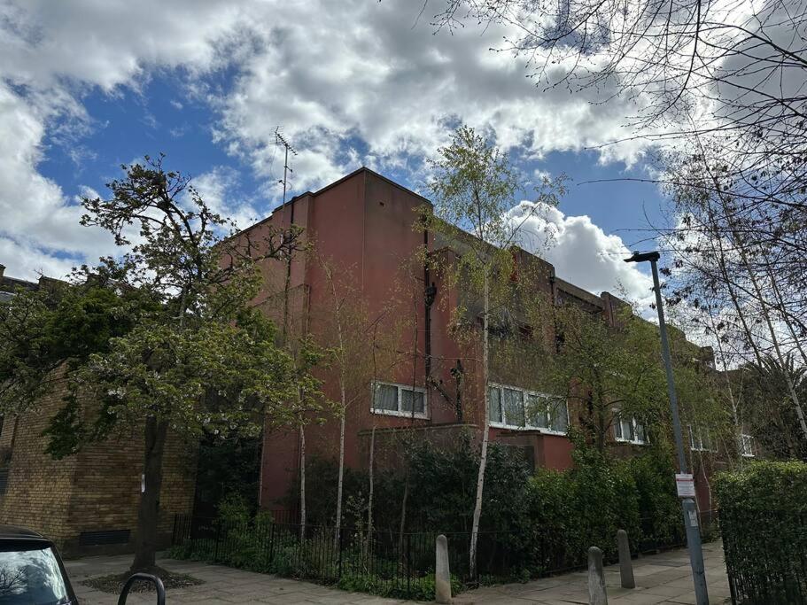 Stylish, Smart & Fun 4 Bed Home