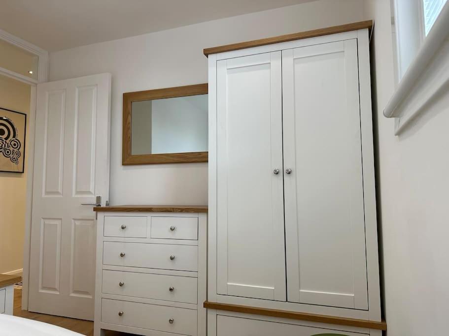 Stylish, Smart & Fun 4 Bed Home