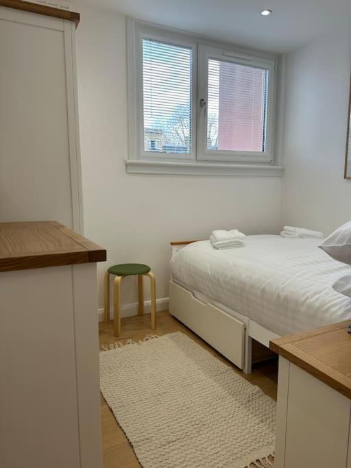 Stylish, Smart & Fun 4 Bed Home
