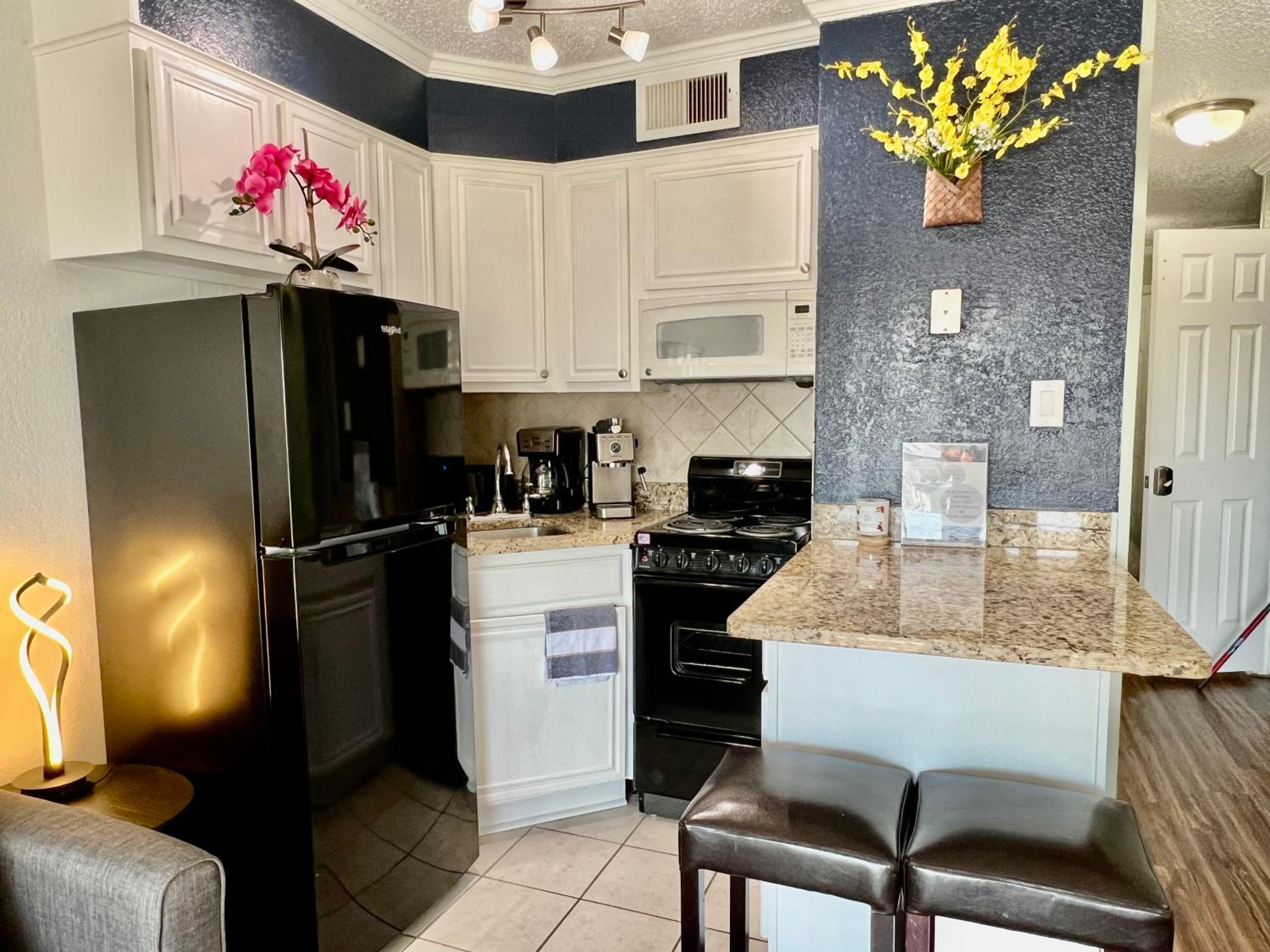 Galveston beach front and ocean views at Casa Del Mar view 4