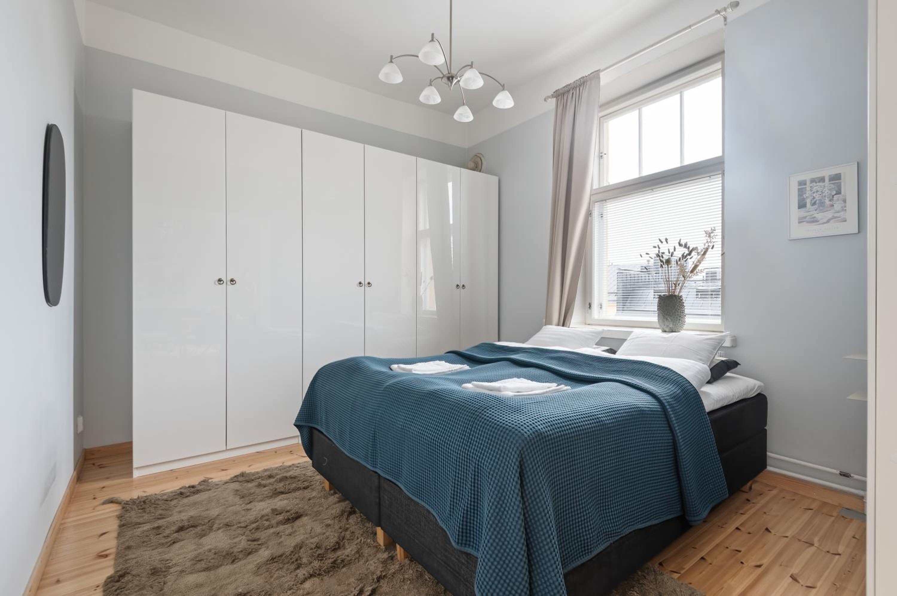 WeHost Luxurious 2BR in the Sea-Side Neighbourhood view 5