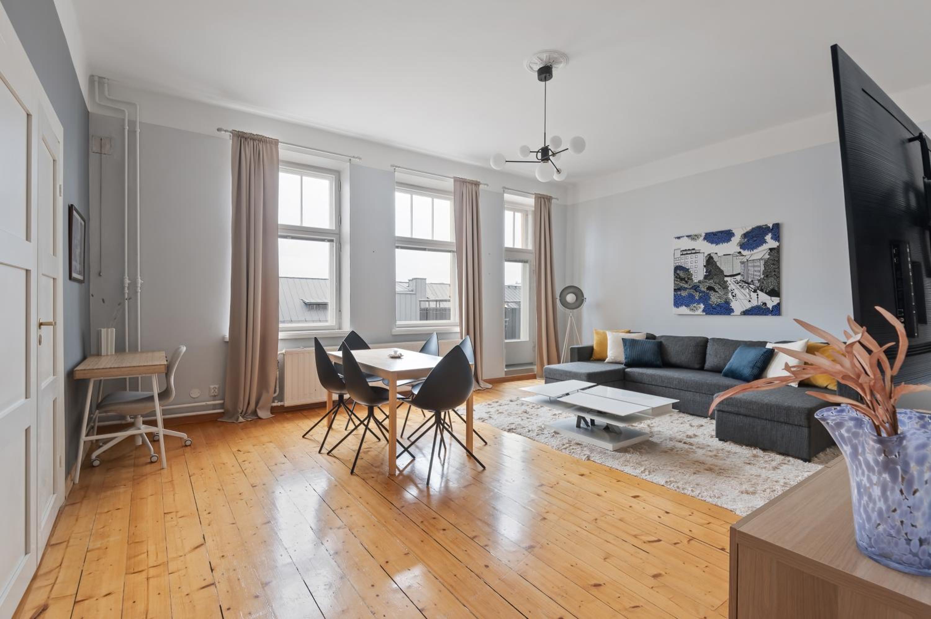 WeHost Luxurious 2BR in the Sea-Side Neighbourhood view 2
