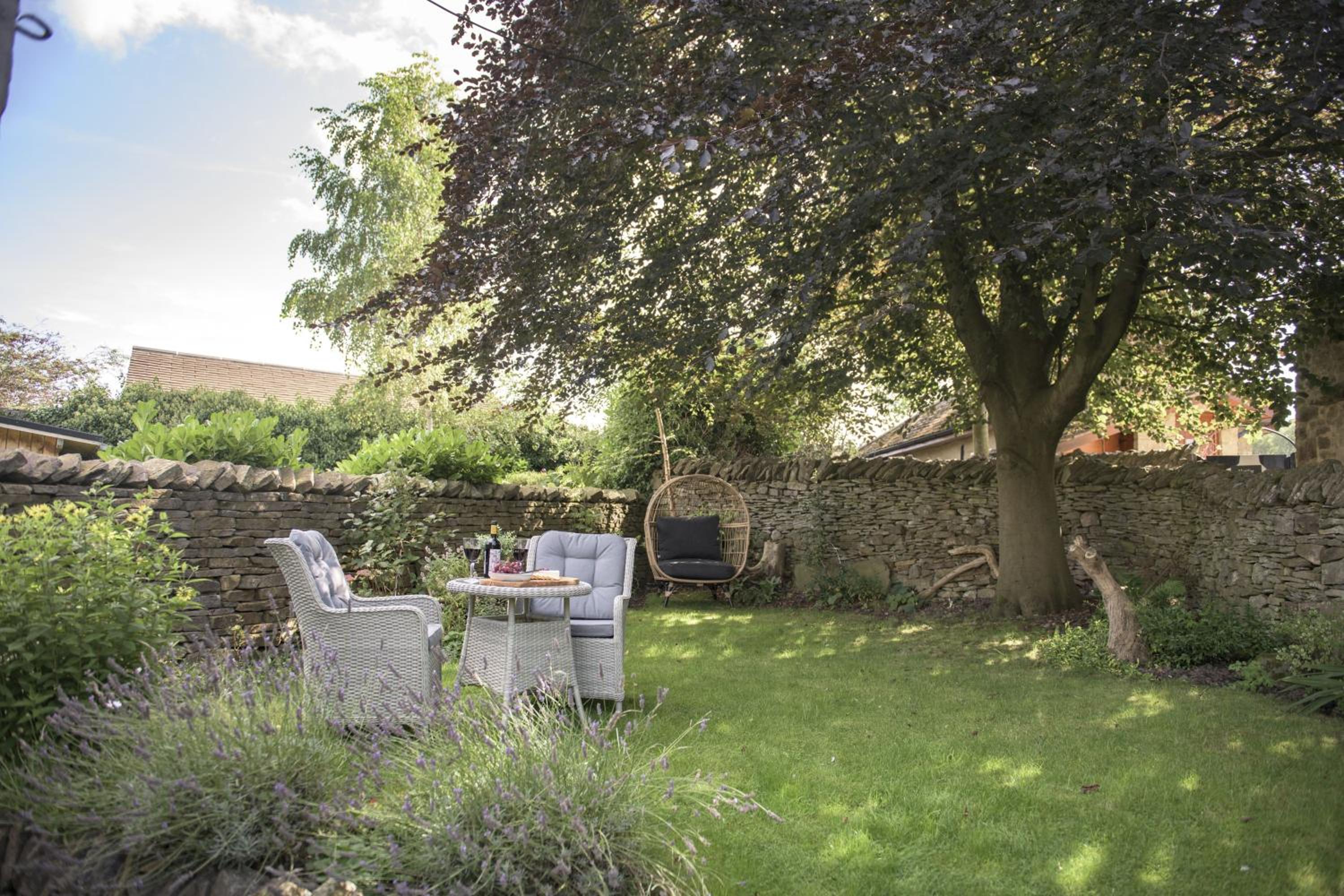 Pond Cottage