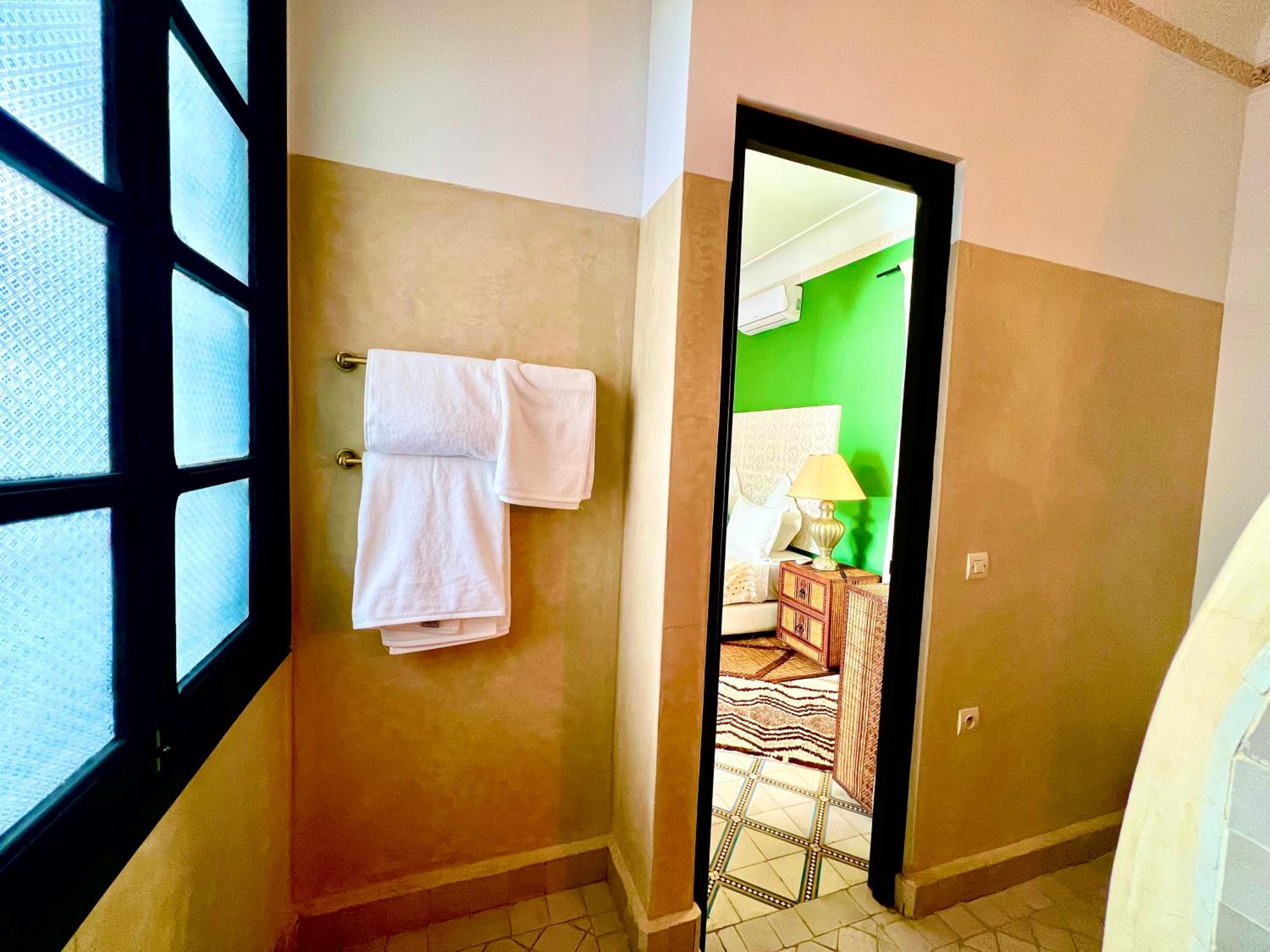Riad New Moon