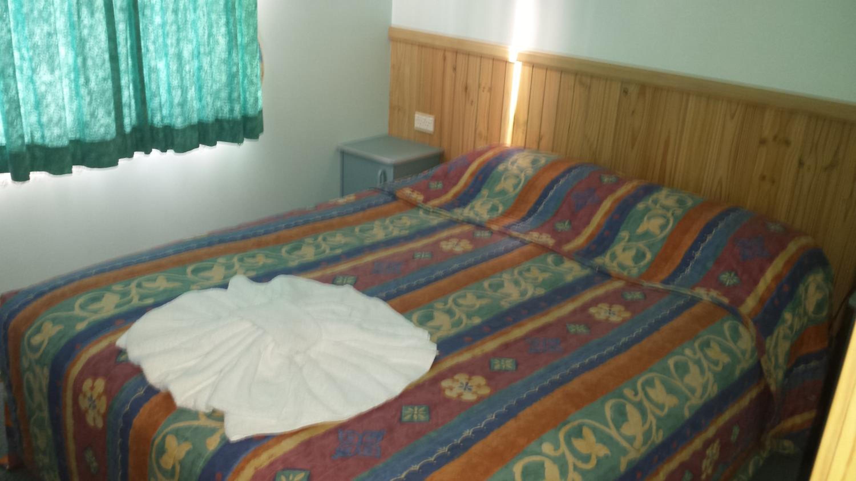 Smugglers Cove Holiday Village