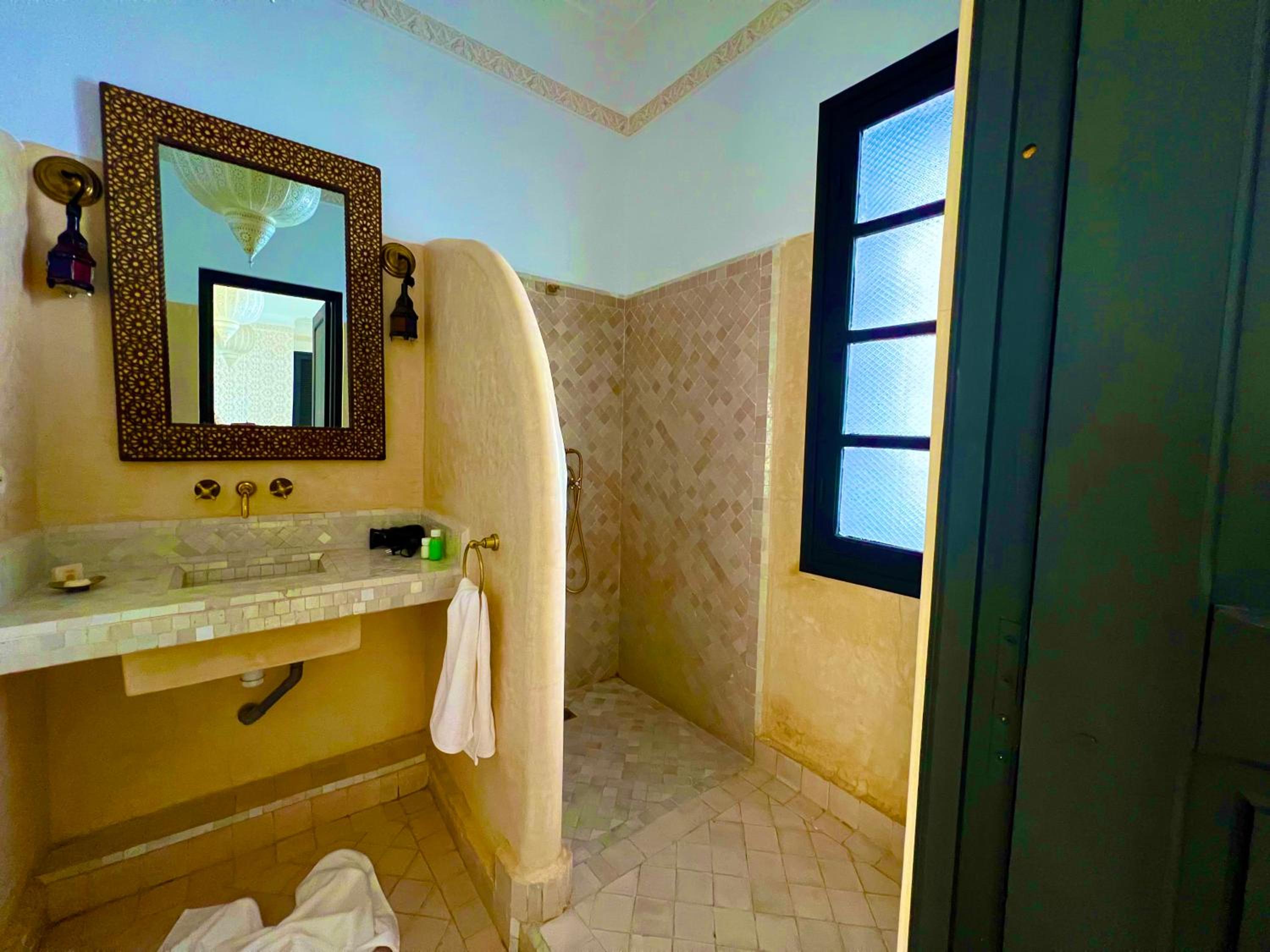 Riad New Moon