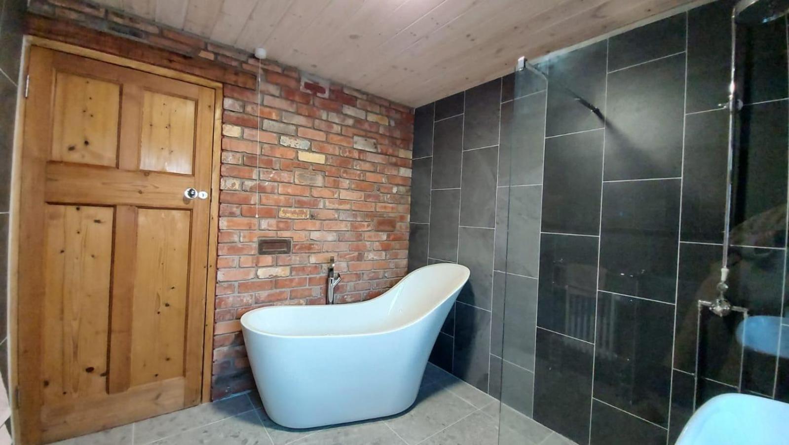 No 1 Dolheulog Aberaeron SA46 0EP